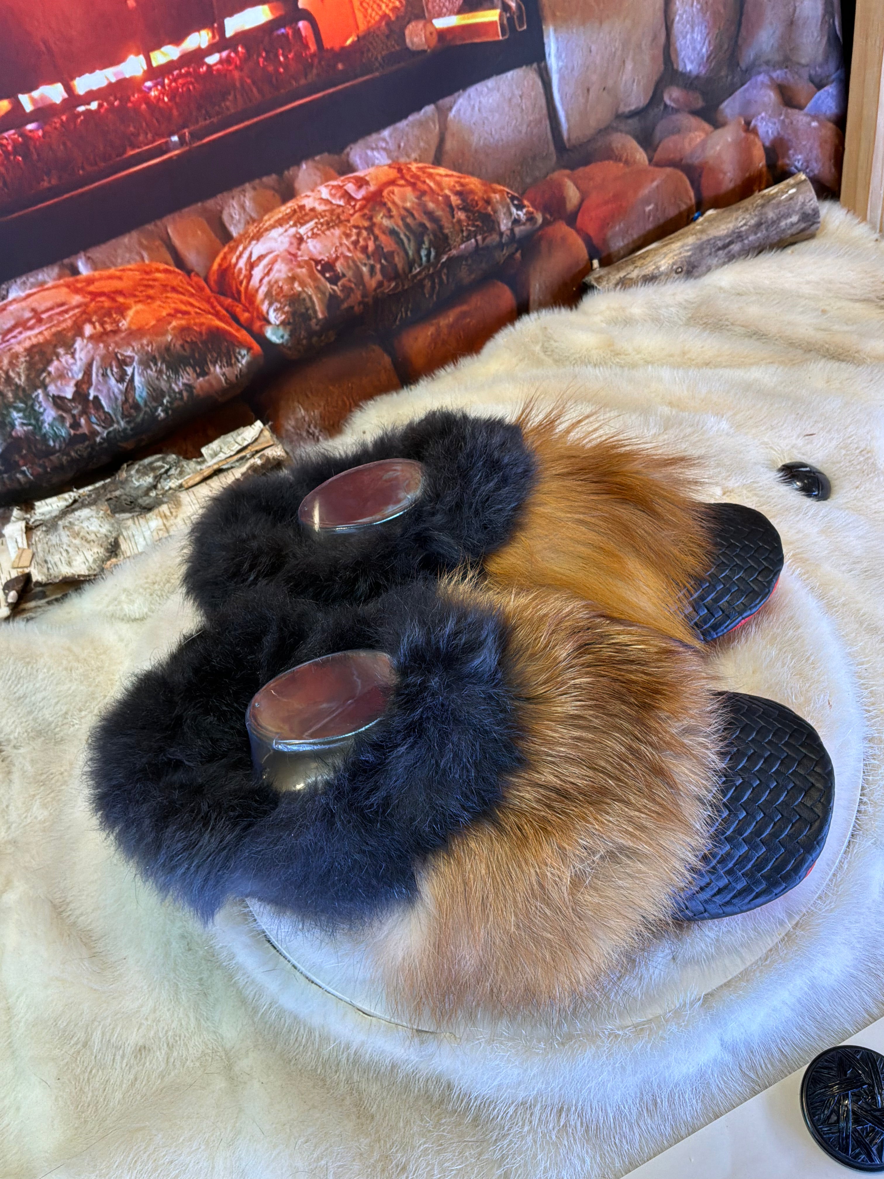 Slipper Yvonne pointure 10 femme – Sherling italien & cuir recyclé, pièce unique faite à la main au Québec