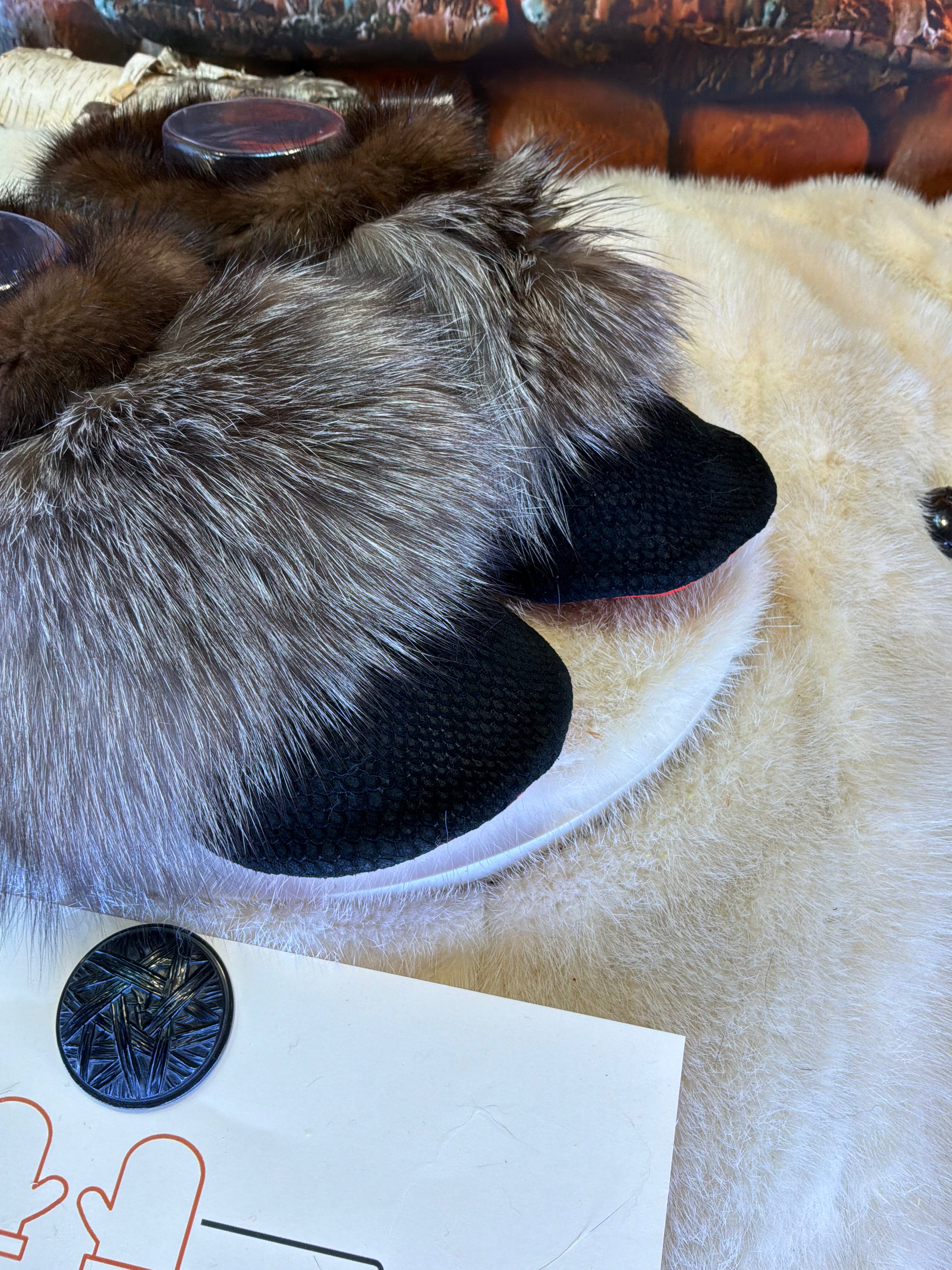 Slipper Irène pointure 10 femme – Sherling italien & cuir recyclé, pièce unique faite à la main au Québec