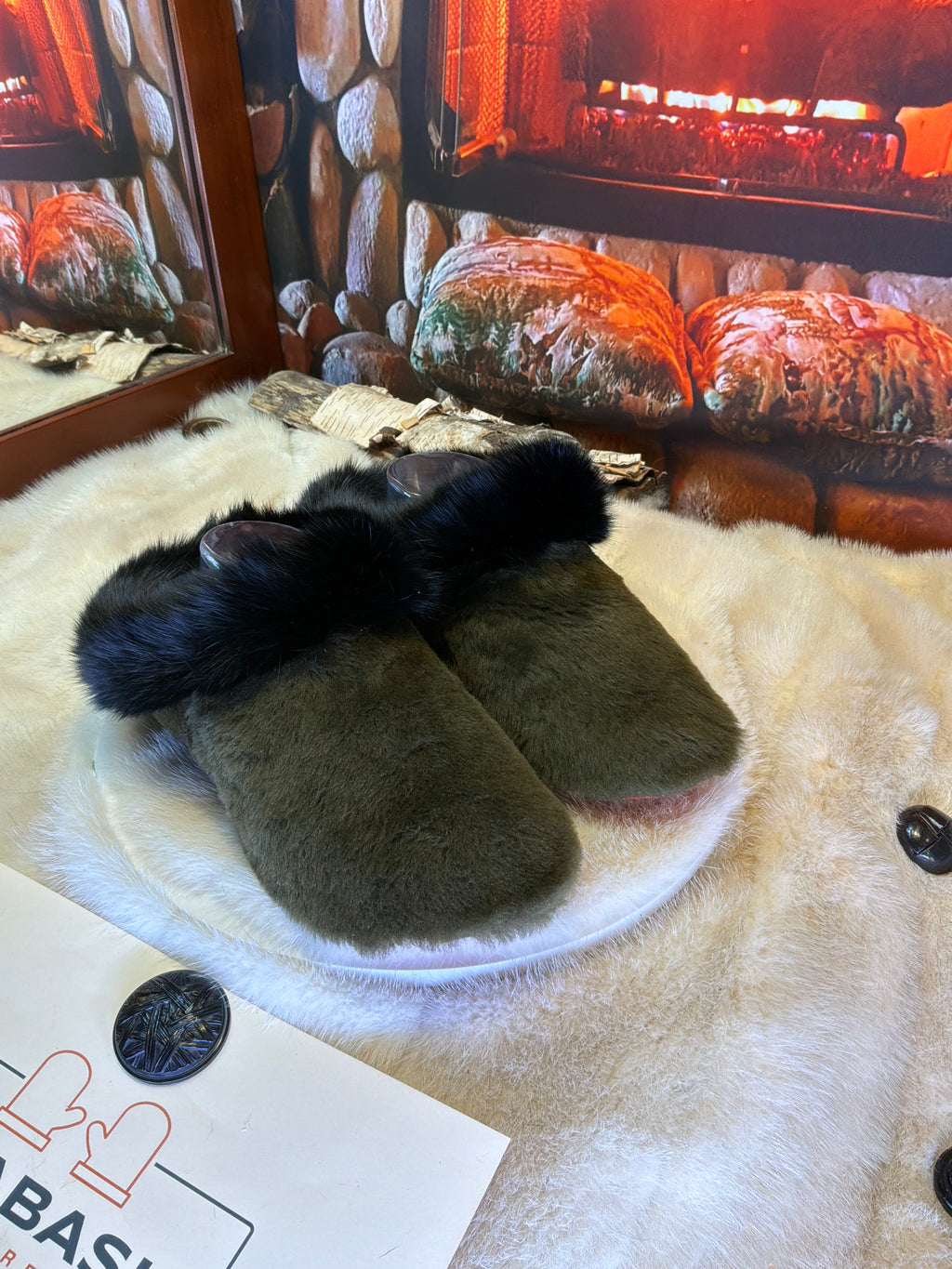 Slipper Simone pointure 7 femme – Sherling italien & cuir recyclé, pièce unique faite à la main au Québec