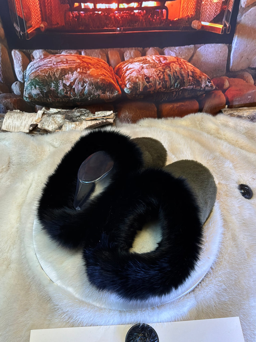 Slipper Simone pointure 7 femme – Sherling italien & cuir recyclé, pièce unique faite à la main au Québec
