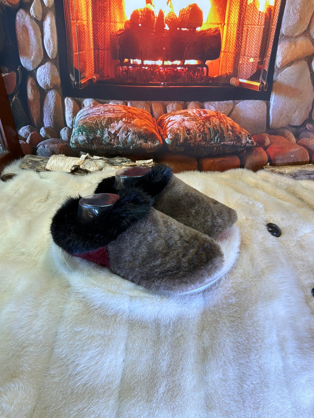 Slipper Pierrette pointure 7 femme – Sherling italien & cuir recyclé, pièce unique faite à la main au Québec