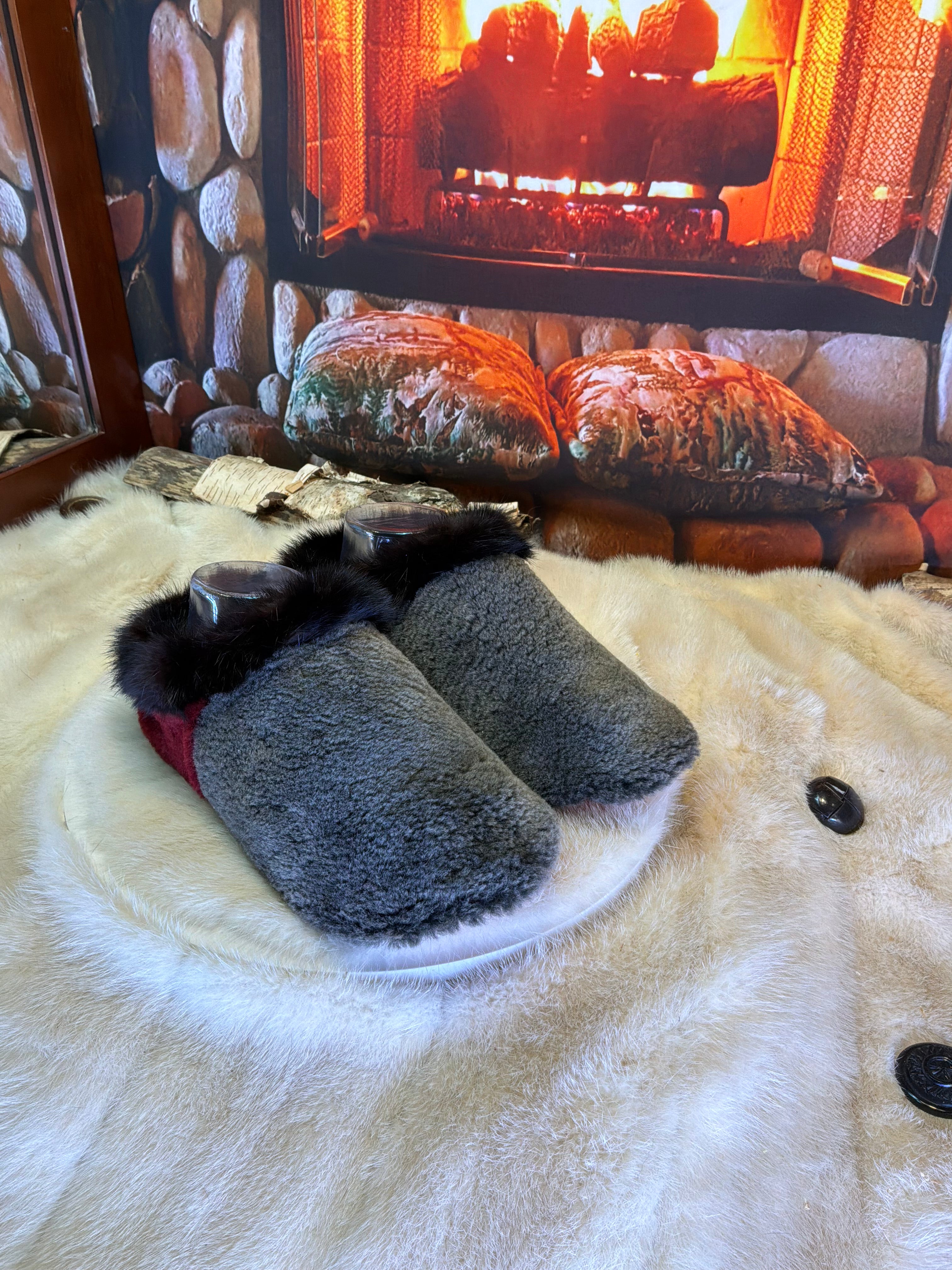 Slipper Johanne pointure 7 femme – Sherling italien & cuir recyclé, pièce unique faite à la main au Québec