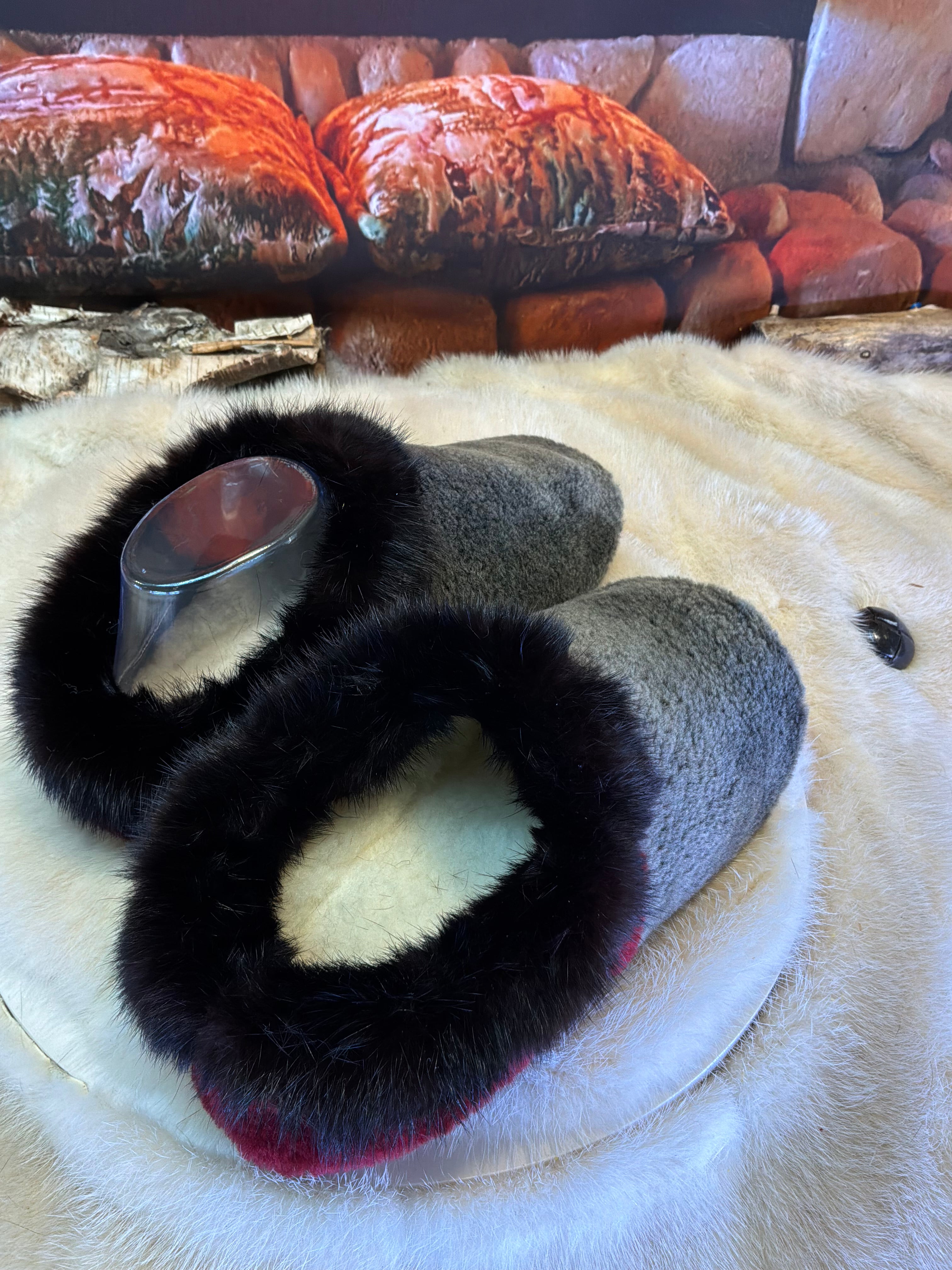 Slipper Johanne pointure 7 femme – Sherling italien & cuir recyclé, pièce unique faite à la main au Québec