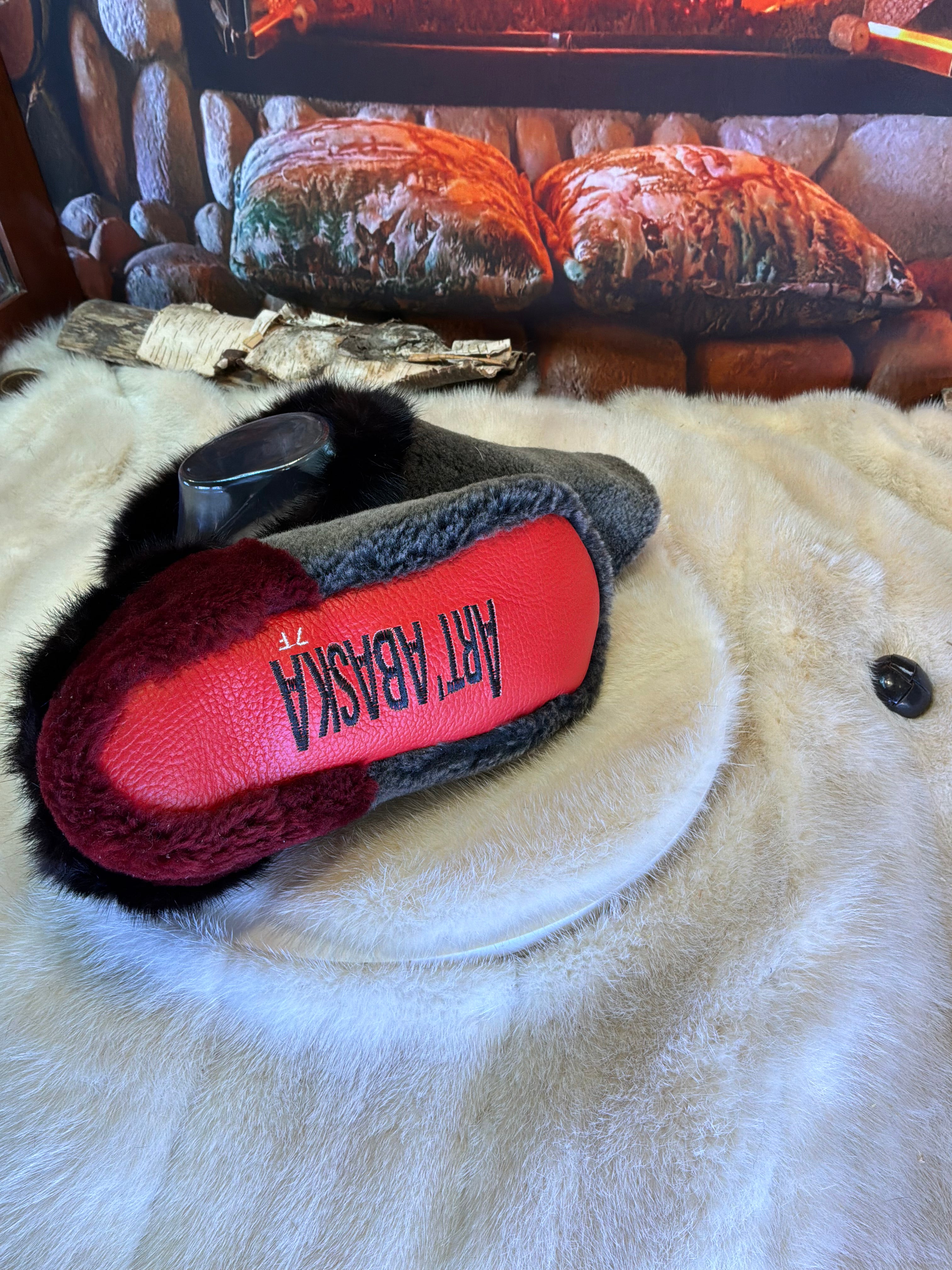 Slipper Johanne pointure 7 femme – Sherling italien & cuir recyclé, pièce unique faite à la main au Québec