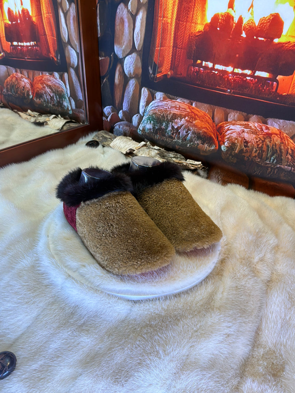 Slipper Jacynthe pointure 7 femme – Sherling italien & cuir recyclé, pièce unique faite à la main au Québec