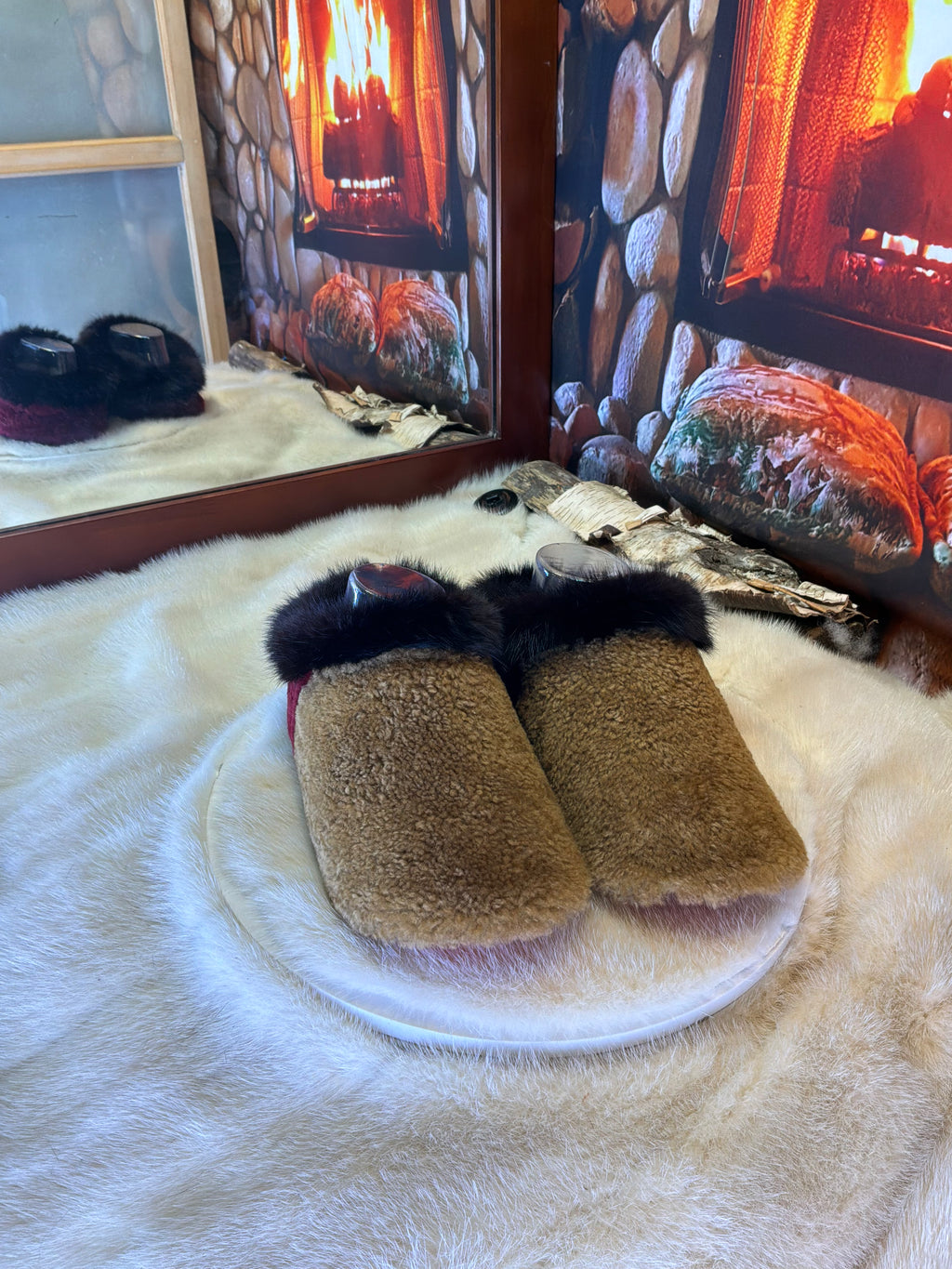 Slipper Jacynthe pointure 7 femme – Sherling italien & cuir recyclé, pièce unique faite à la main au Québec
