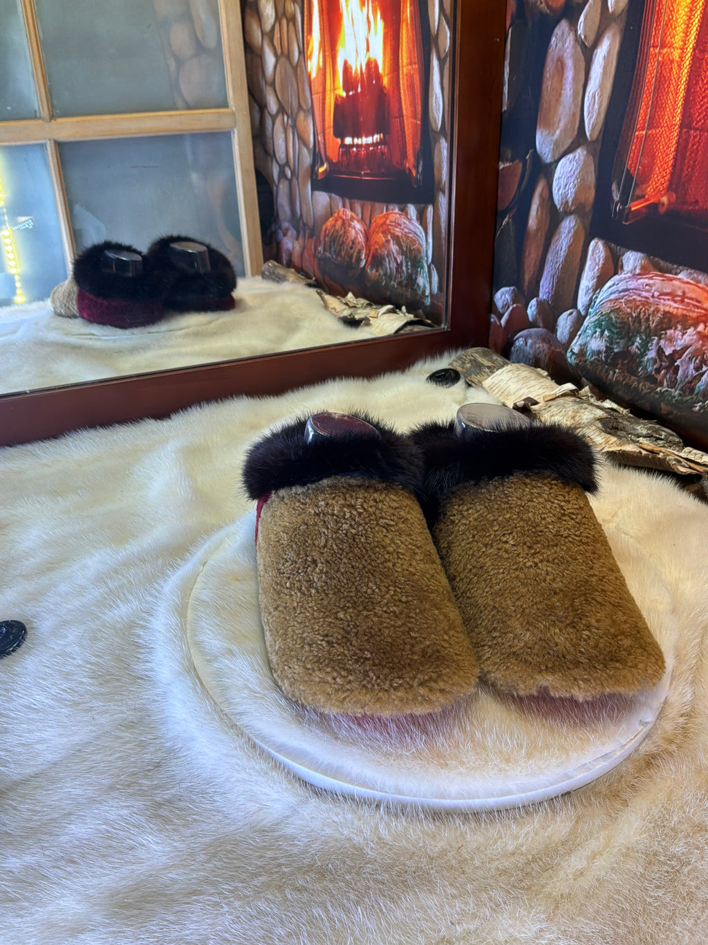 Slipper Jacynthe pointure 7 femme – Sherling italien & cuir recyclé, pièce unique faite à la main au Québec