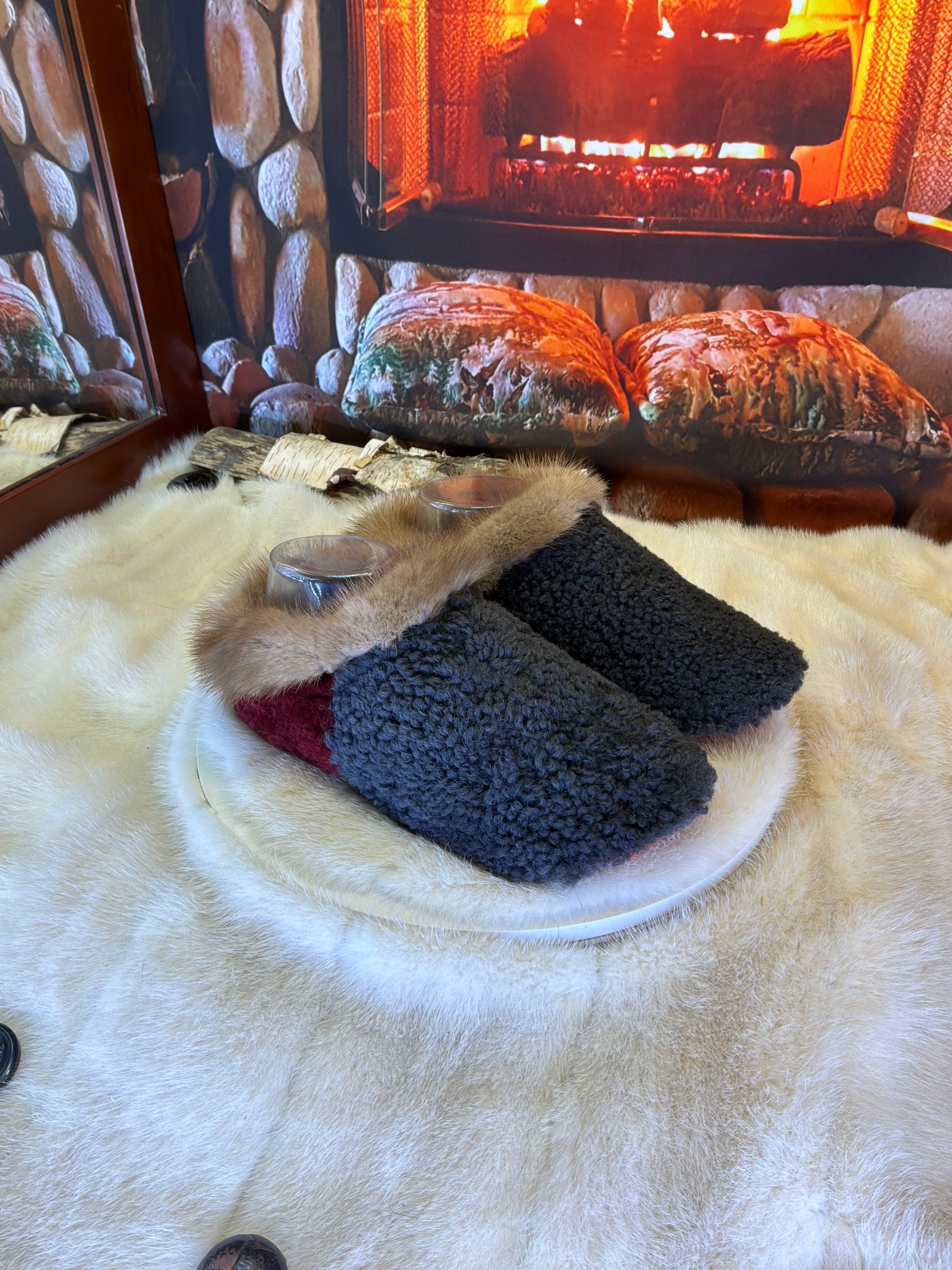Slipper Régine pointure 7 femme – Sherling italien & cuir recyclé, pièce unique faite à la main au Québec
