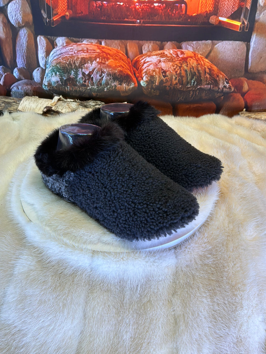 Slipper Rollande pointure 7 femme – Sherling italien & cuir recyclé, pièce unique faite à la main au Québec