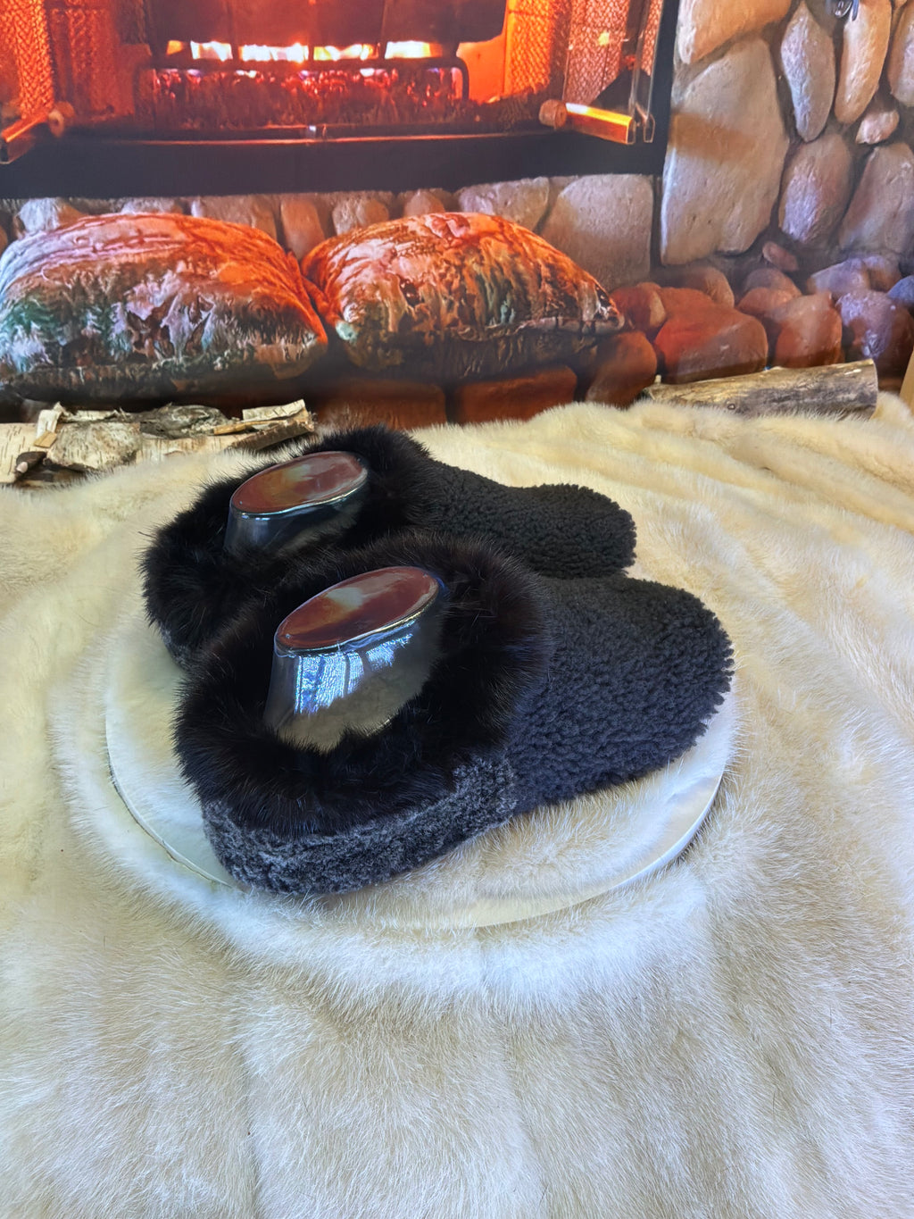 Slipper Rollande pointure 7 femme – Sherling italien & cuir recyclé, pièce unique faite à la main au Québec