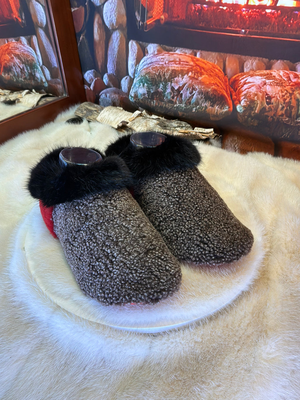 Slipper Jeanne pointure 7 femme – Sherling italien & cuir recyclé, pièce unique faite à la main au Québec