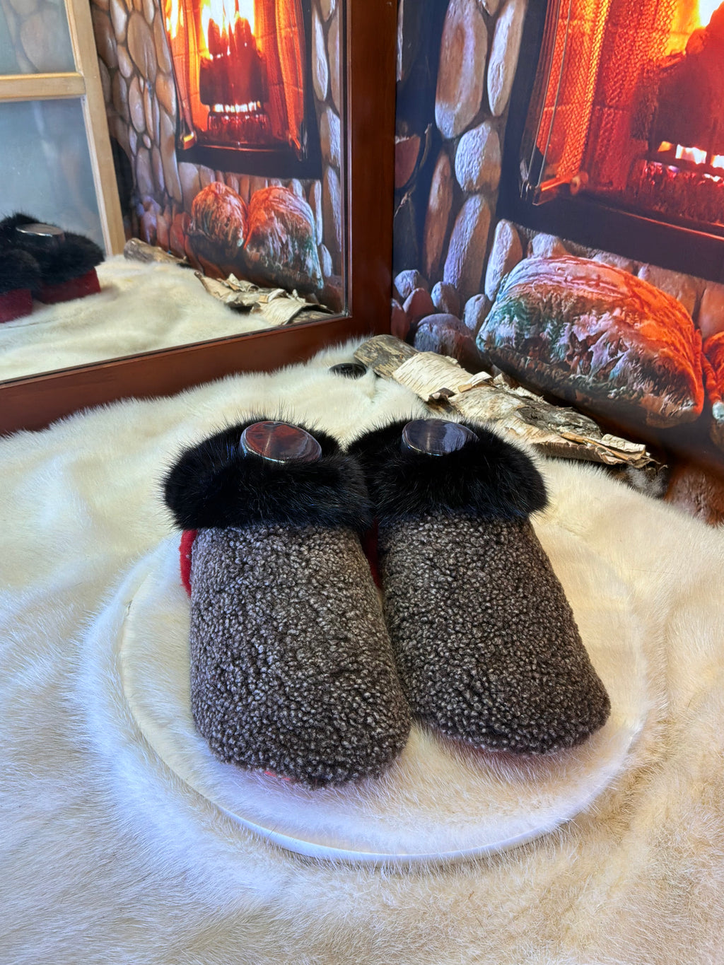 Slipper Jeanne pointure 7 femme – Sherling italien & cuir recyclé, pièce unique faite à la main au Québec