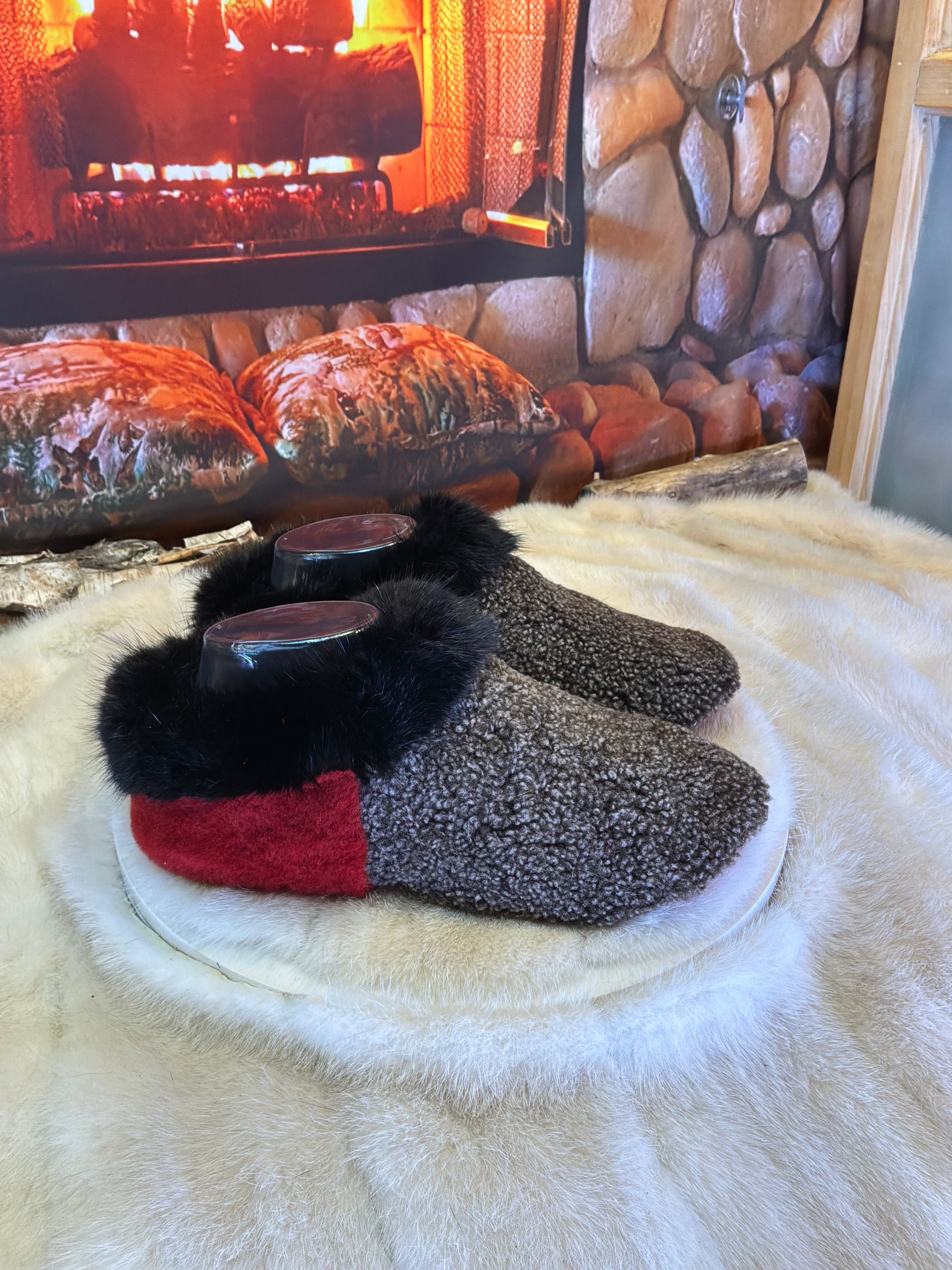 Slipper Jeanne pointure 7 femme – Sherling italien & cuir recyclé, pièce unique faite à la main au Québec
