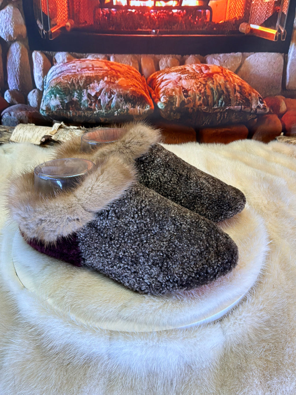 Slipper Yvonne pointure 7 femme – Sherling italien & cuir recyclé, pièce unique faite à la main au Québec