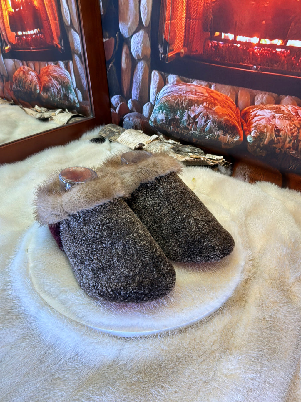 Slipper Yvonne pointure 7 femme – Sherling italien & cuir recyclé, pièce unique faite à la main au Québec