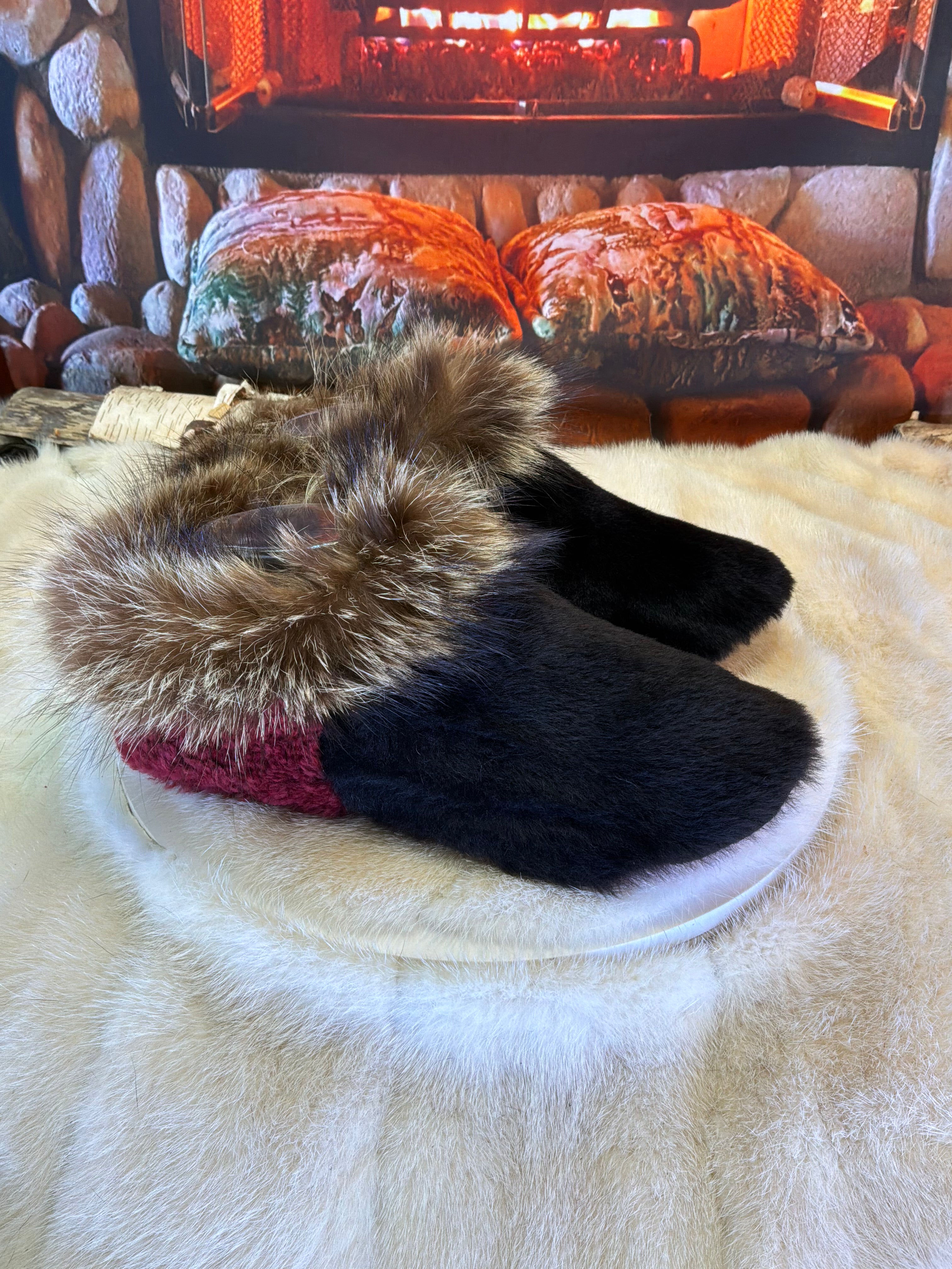 Slipper Blanche pointure 8 femme – Sherling italien & cuir recyclé, pièce unique faite à la main au Québec