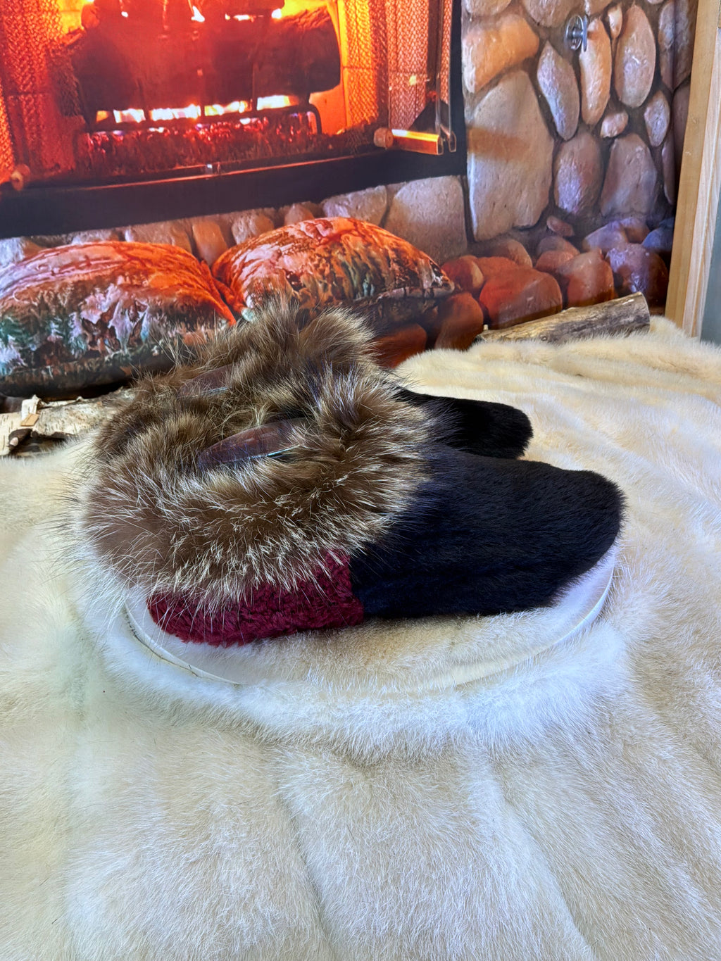 Slipper Blanche pointure 8 femme – Sherling italien & cuir recyclé, pièce unique faite à la main au Québec