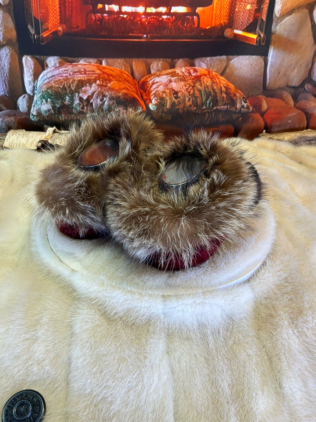 Slipper Blanche pointure 8 femme – Sherling italien & cuir recyclé, pièce unique faite à la main au Québec