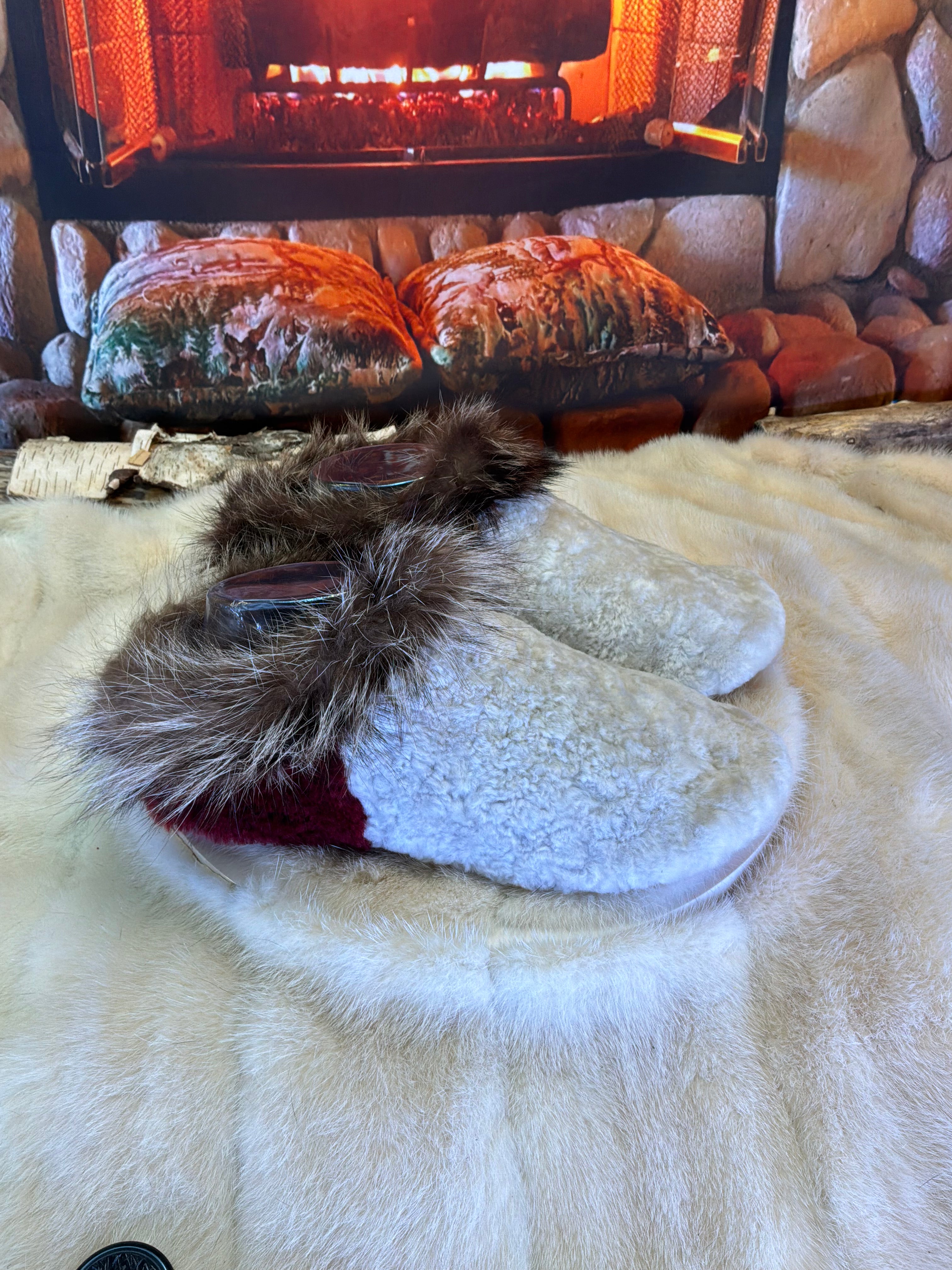 Slipper Ginette pointure 8 femme – Sherling italien & cuir recyclé, pièce unique faite à la main au Québec