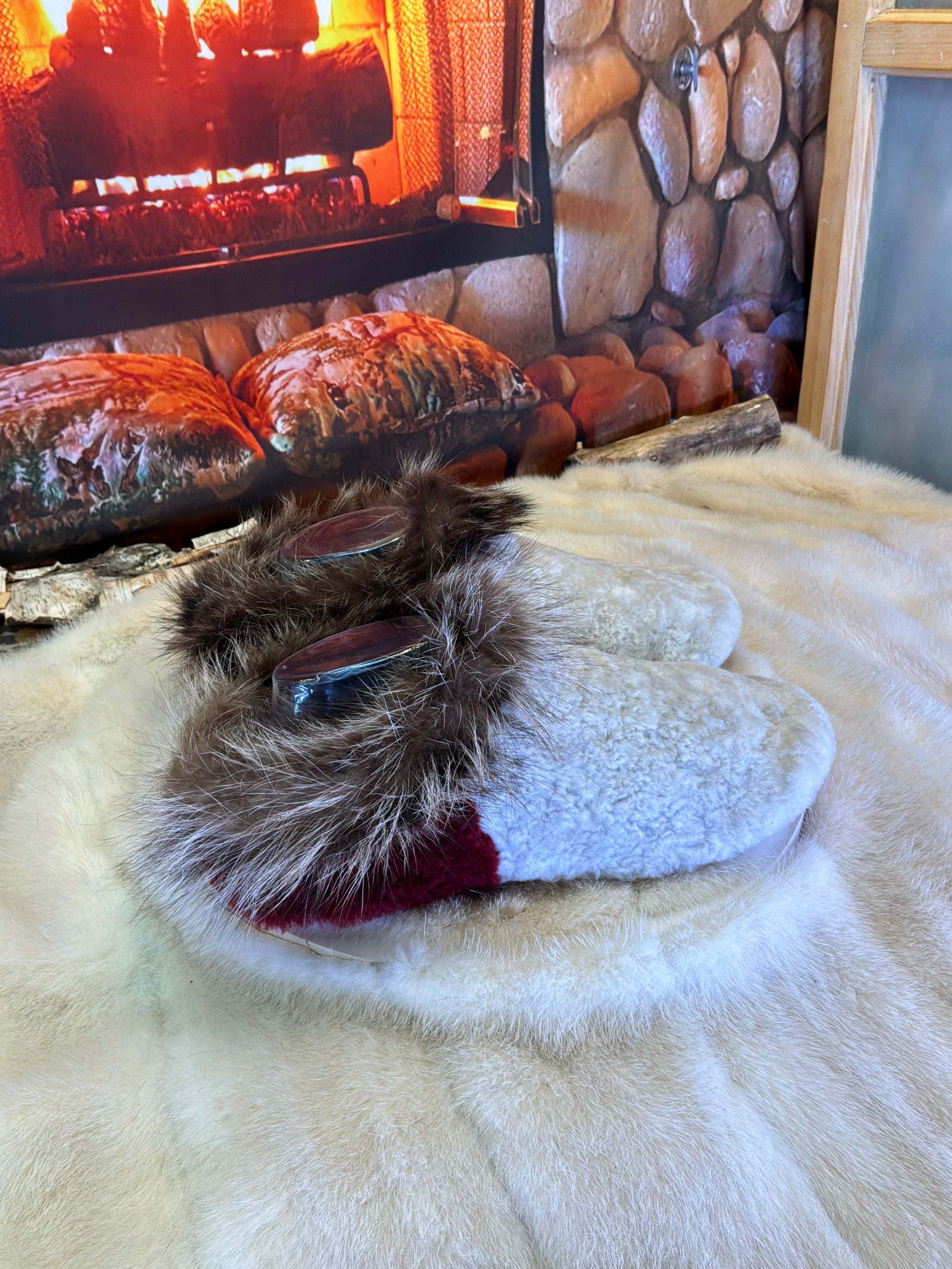 Slipper Ginette pointure 8 femme – Sherling italien & cuir recyclé, pièce unique faite à la main au Québec