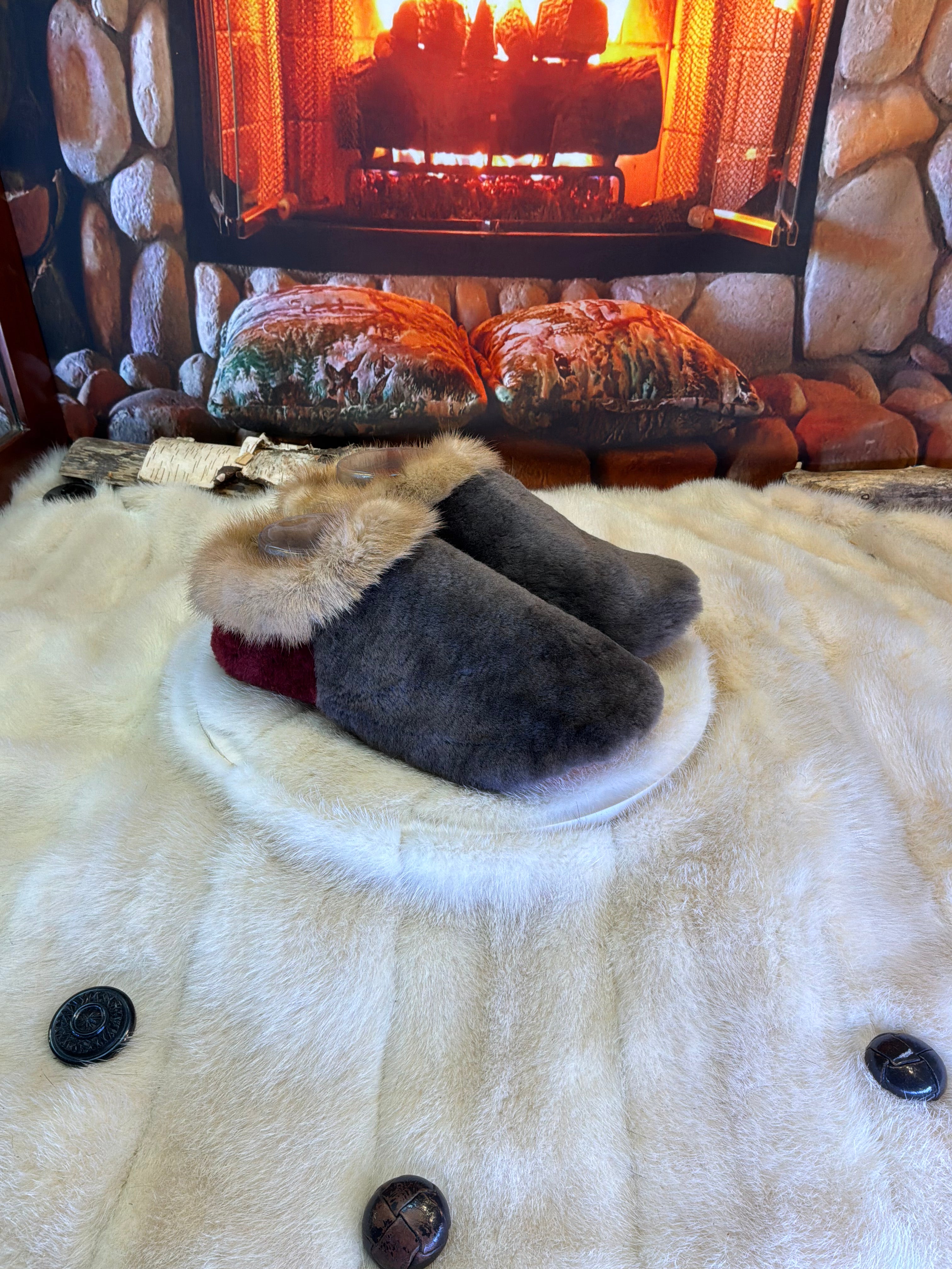Slipper Rachelle pointure 8 femme – Sherling italien & cuir recyclé, pièce unique faite à la main au Québec