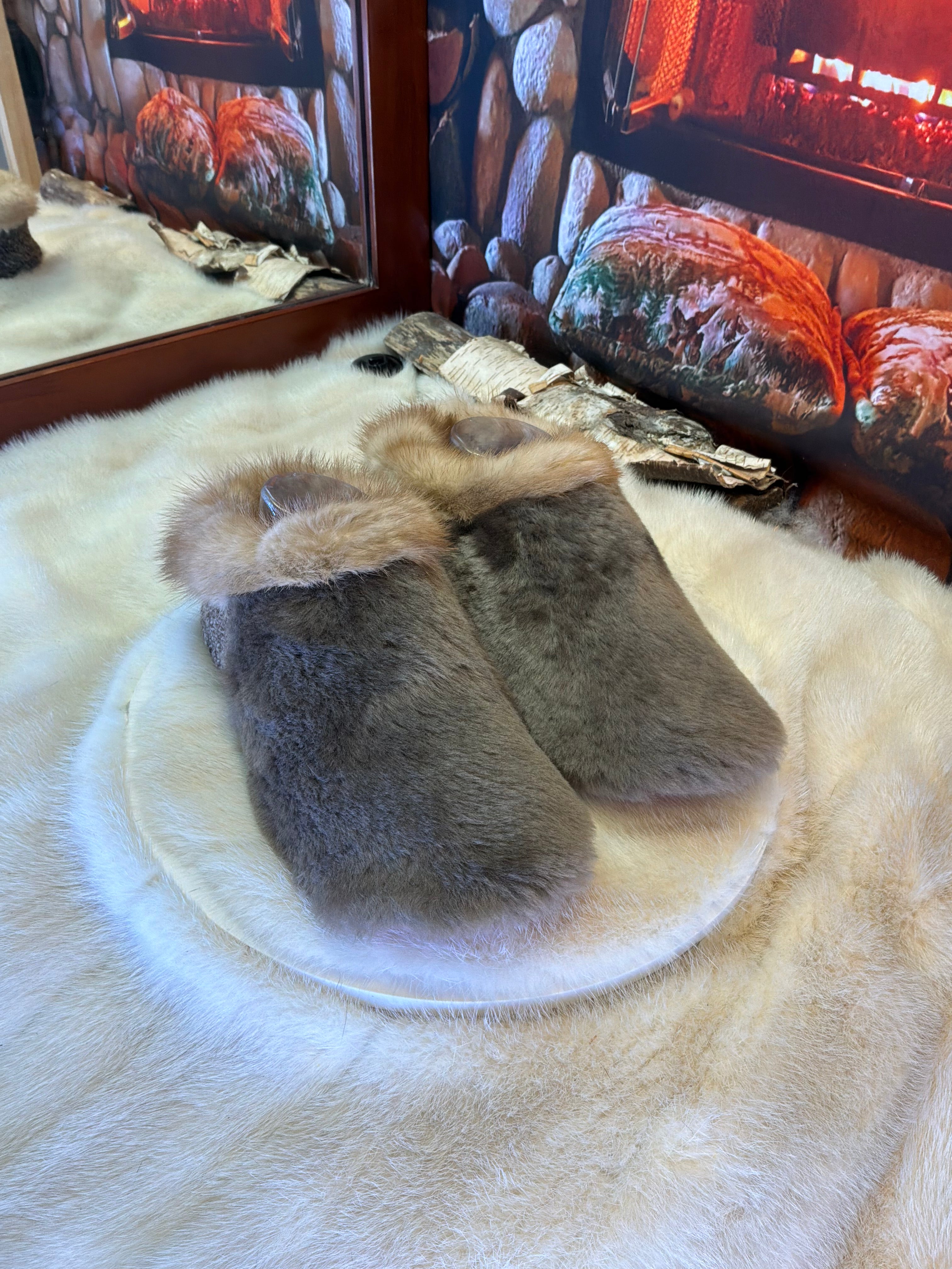 Slipper Claude pointure 8 femme – Sherling italien & cuir recyclé, pièce unique faite à la main au Québec
