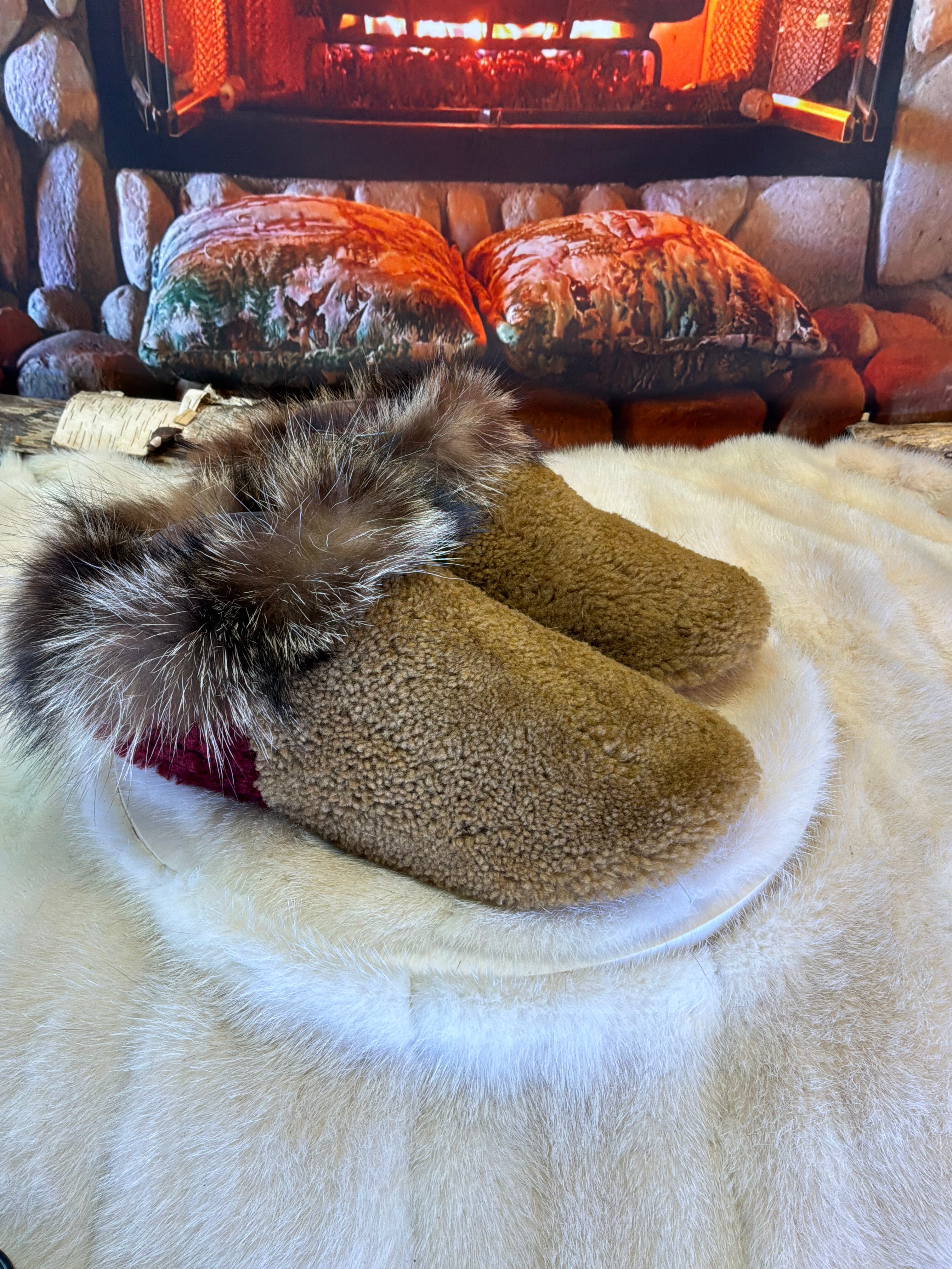 Slipper Sylvie pointure 8 femme – Sherling italien & cuir recyclé, pièce unique faite à la main au Québec