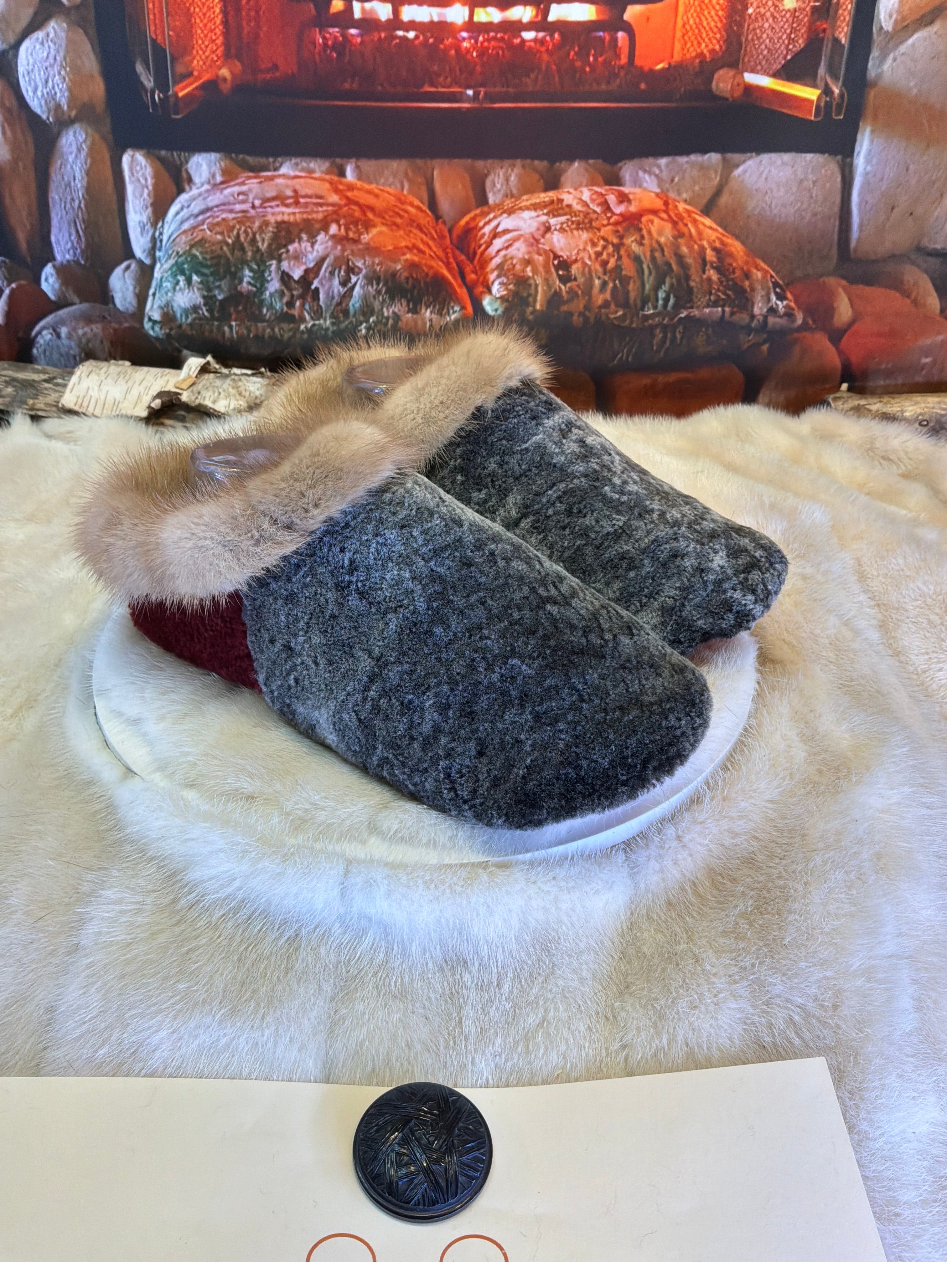 Slipper Raymonde pointure 8 femme – Sherling italien & cuir recyclé, pièce unique faite à la main au Québec