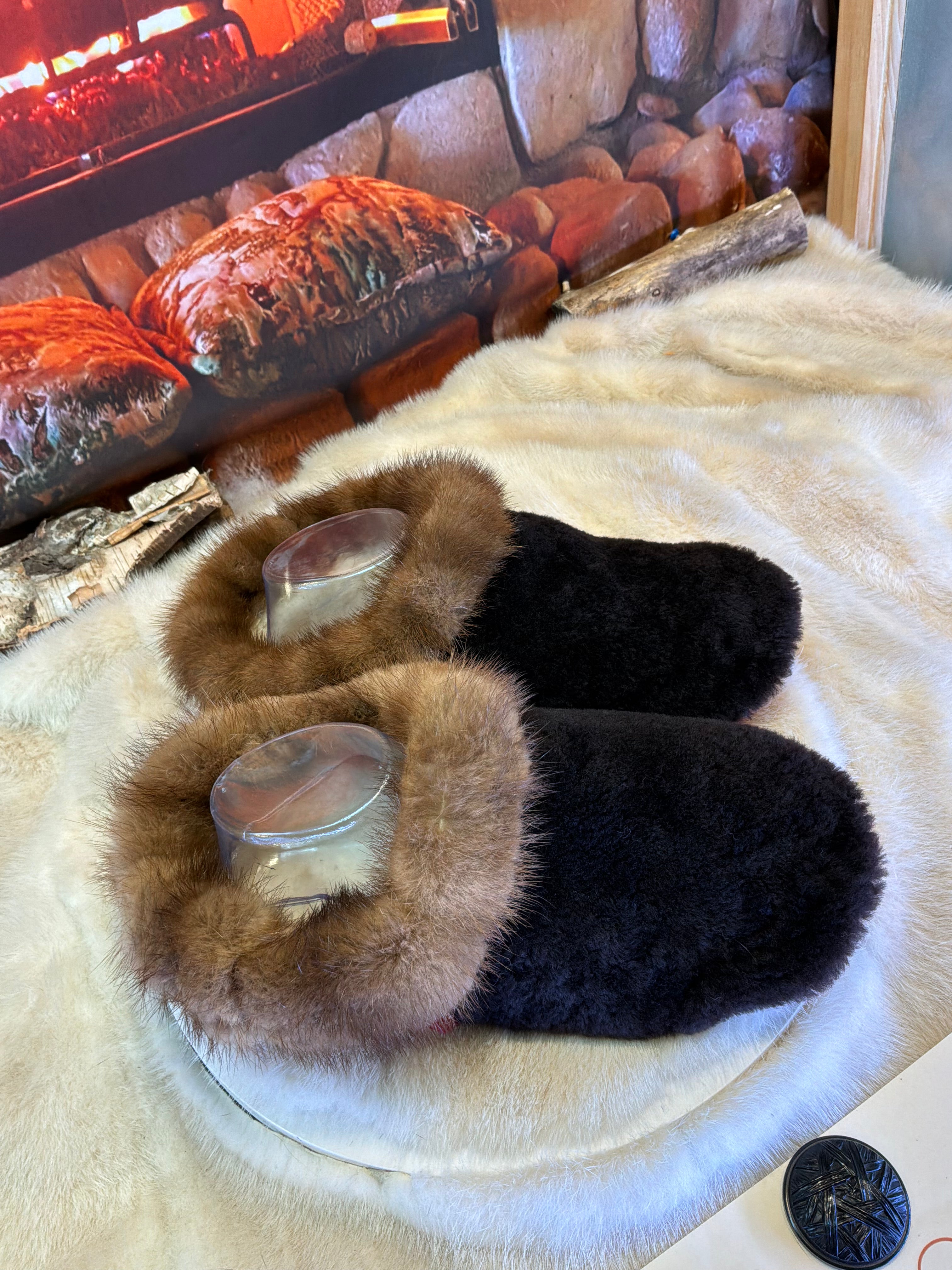 Slipper Pauline pointure 9 femme – Sherling italien & cuir recyclé, pièce unique faite à la main au Québec