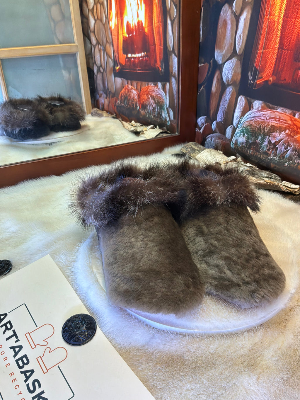 Slipper Jeannette pointure 9 femme – Sherling italien & cuir recyclé, pièce unique faite à la main au Québec