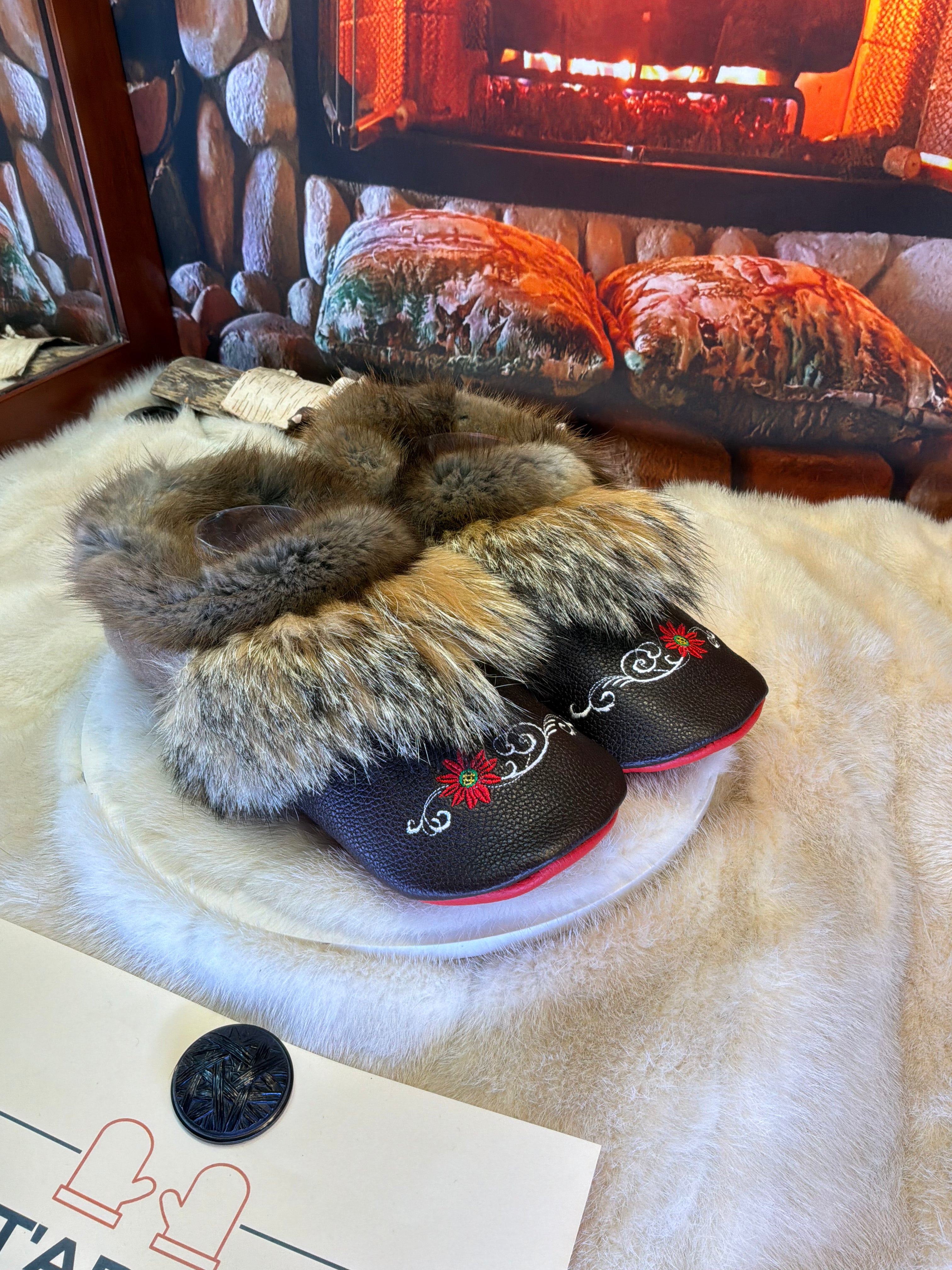 Slipper Diane pointure 9 Homme / 11 femme  – Sherling italien & cuir recyclé, pièce unique faite à la main au Québec édition spéciale