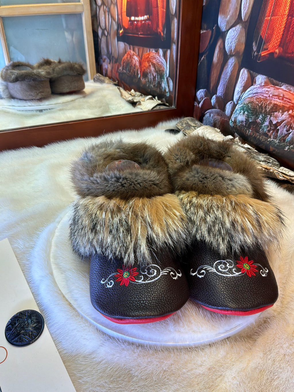 Slipper Diane pointure 9 Homme / 11 femme  – Sherling italien & cuir recyclé, pièce unique faite à la main au Québec édition spéciale