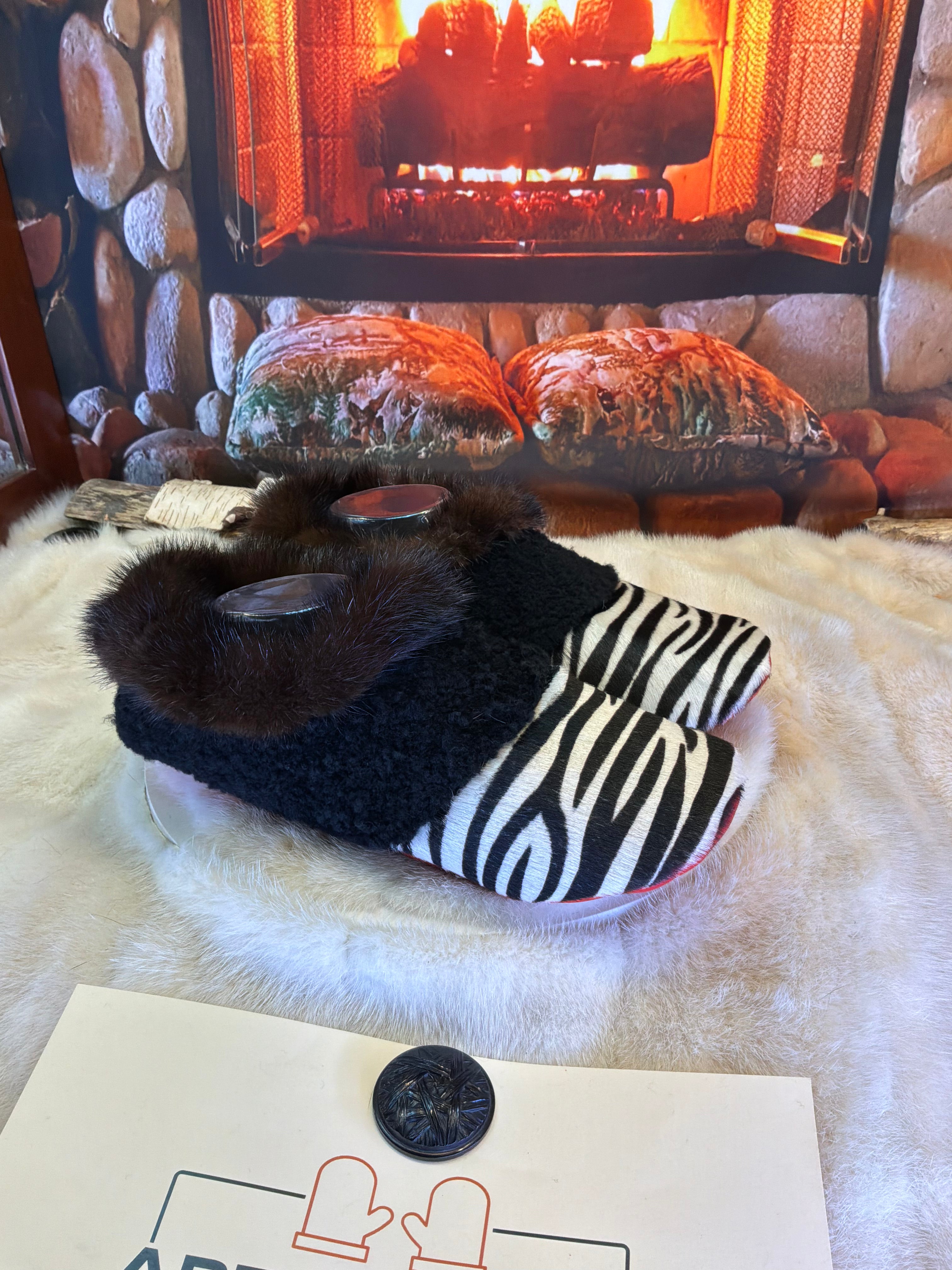 Slipper Gilberte pointure 9 Homme / 11 femme  – Sherling italien & cuir recyclé, pièce unique faite à la main au Québec