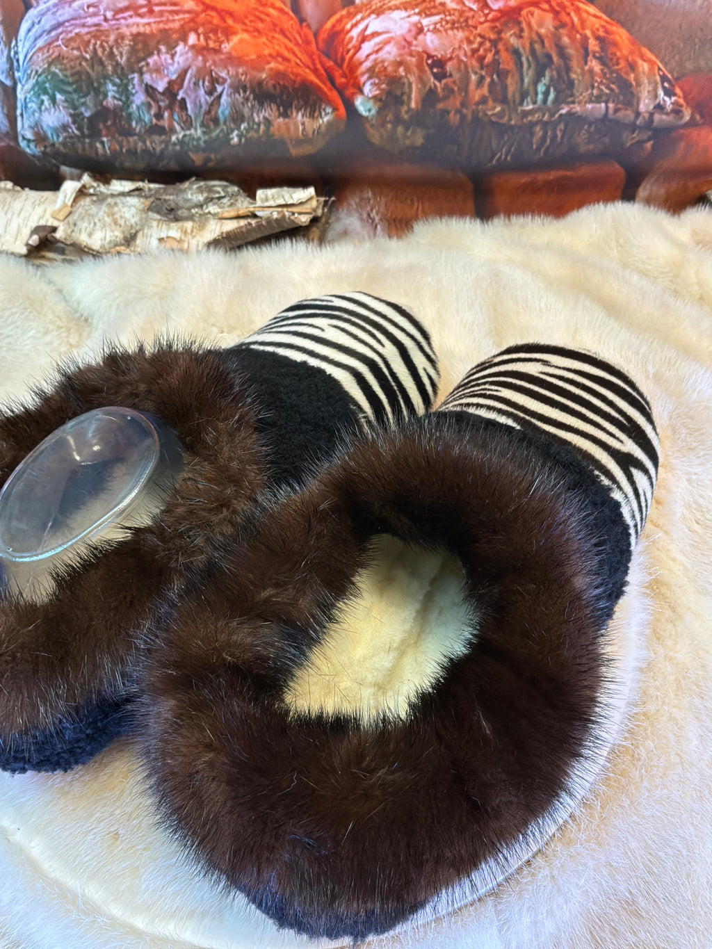 Slipper Gilberte pointure 9 Homme / 11 femme  – Sherling italien & cuir recyclé, pièce unique faite à la main au Québec
