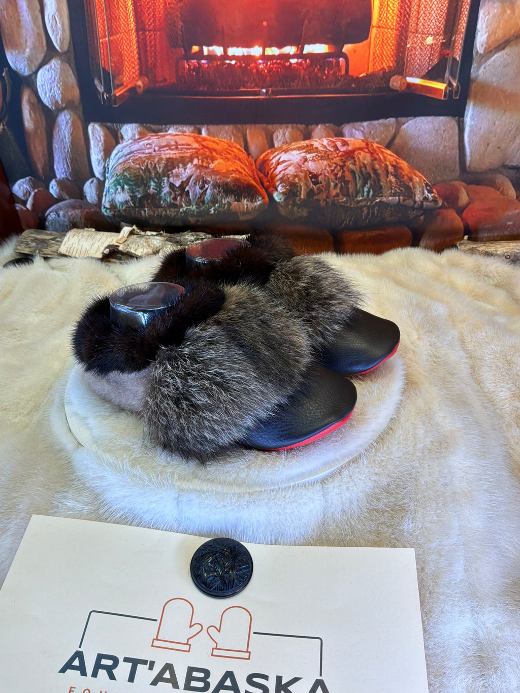 Slipper pointure Jacinthe 7 femme – Sherling italien & cuir recyclé, pièce unique faite à la main au Québec