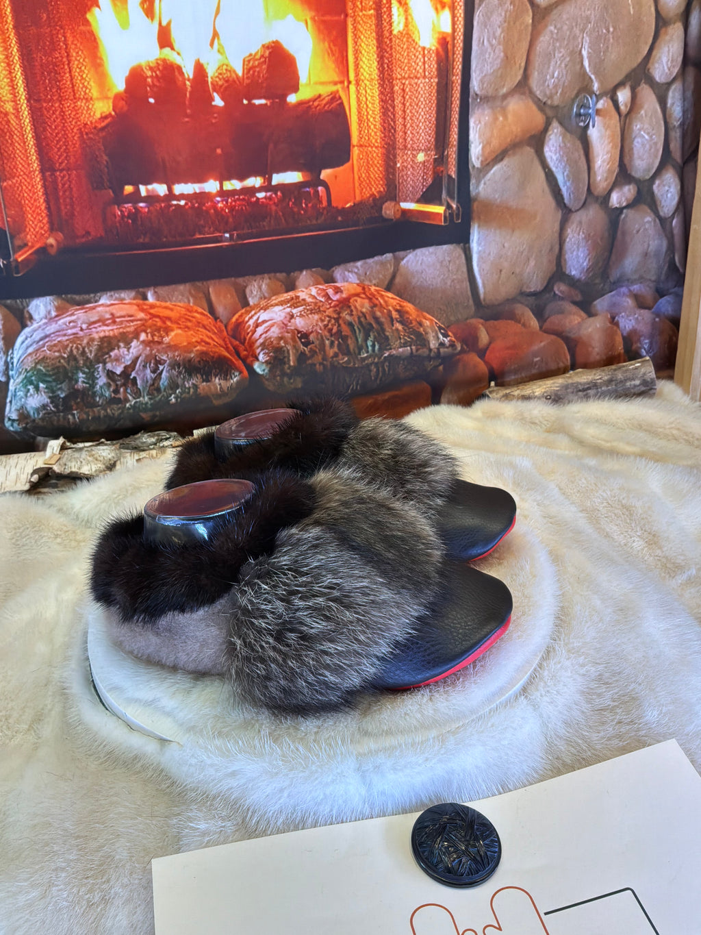 Slipper pointure Jacinthe 7 femme – Sherling italien & cuir recyclé, pièce unique faite à la main au Québec