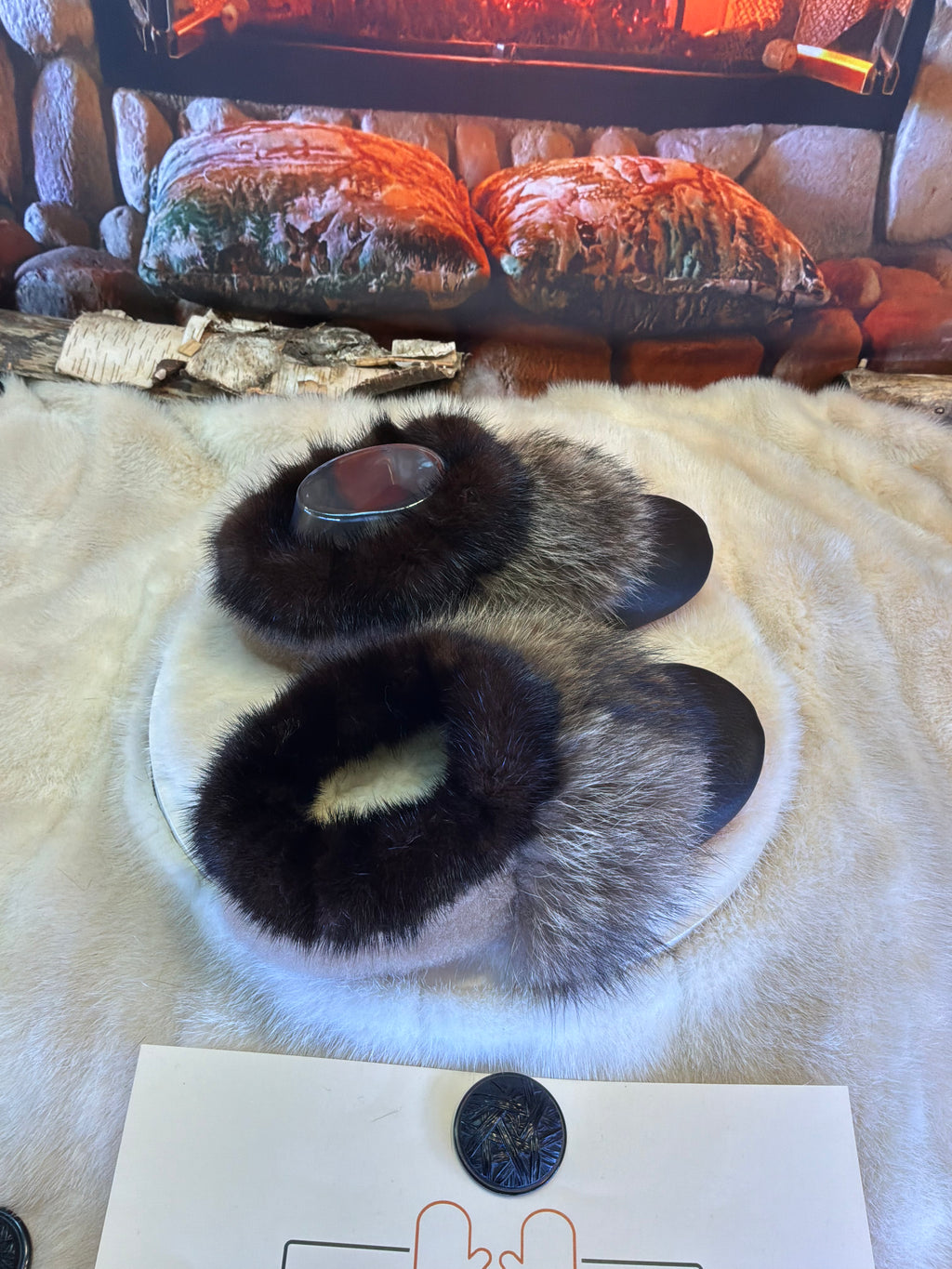 Slipper pointure Jacinthe 7 femme – Sherling italien & cuir recyclé, pièce unique faite à la main au Québec