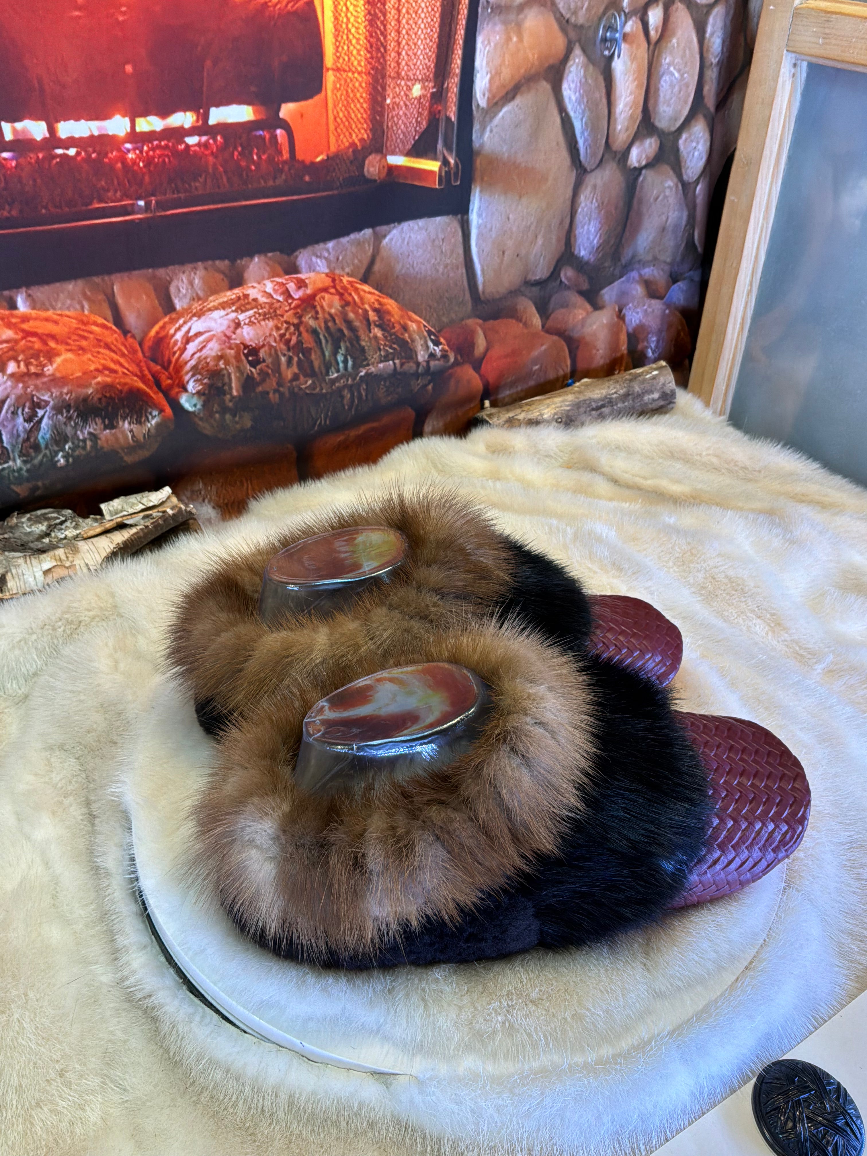 Slipper Diane pointure 7 femme – Sherling italien & cuir recyclé, pièce unique faite à la main au Québec