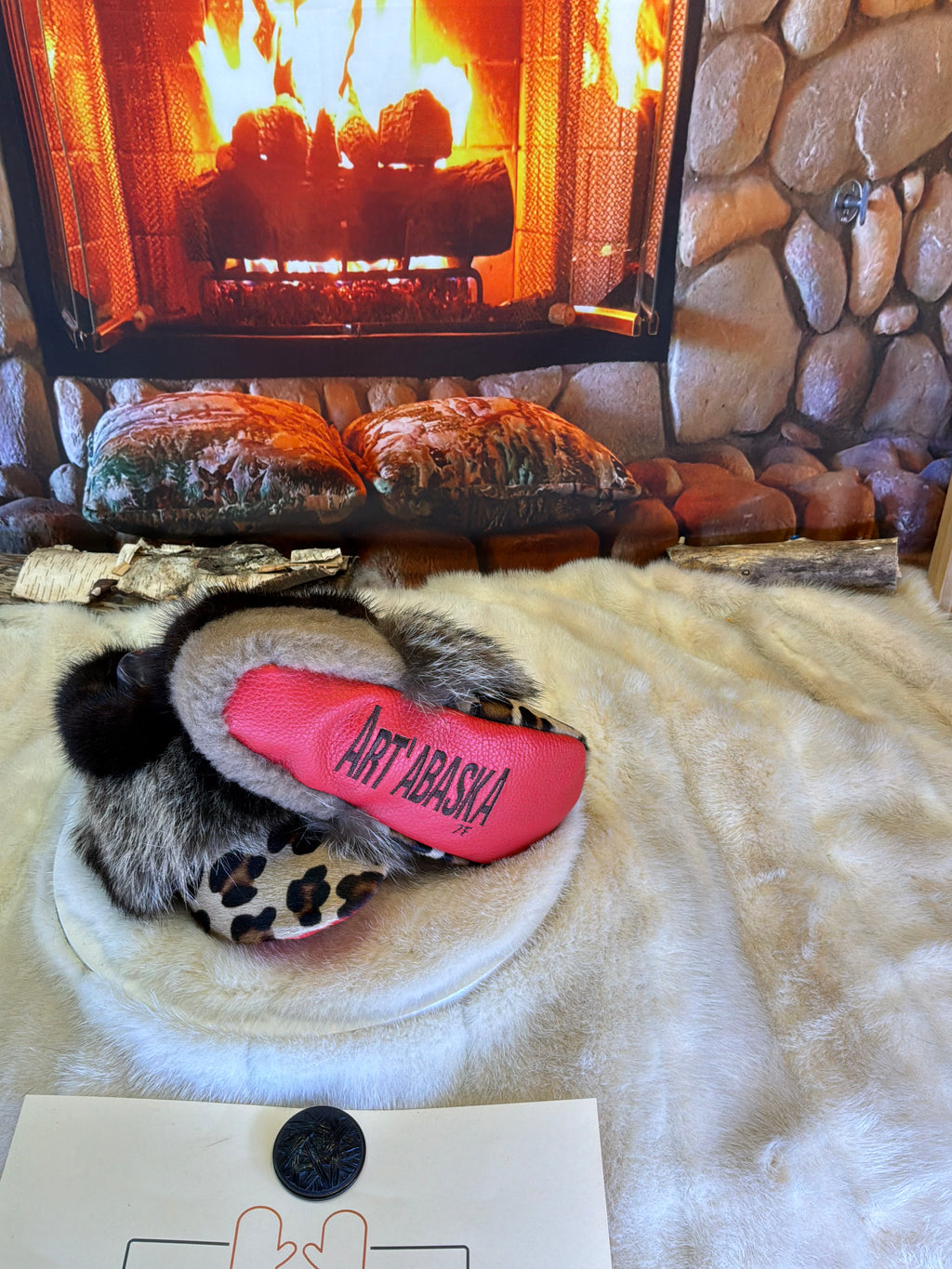 Slipper Jeanne-D’Arc pointure 7 femme – Sherling italien & cuir recyclé, pièce unique faite à la main au Québec