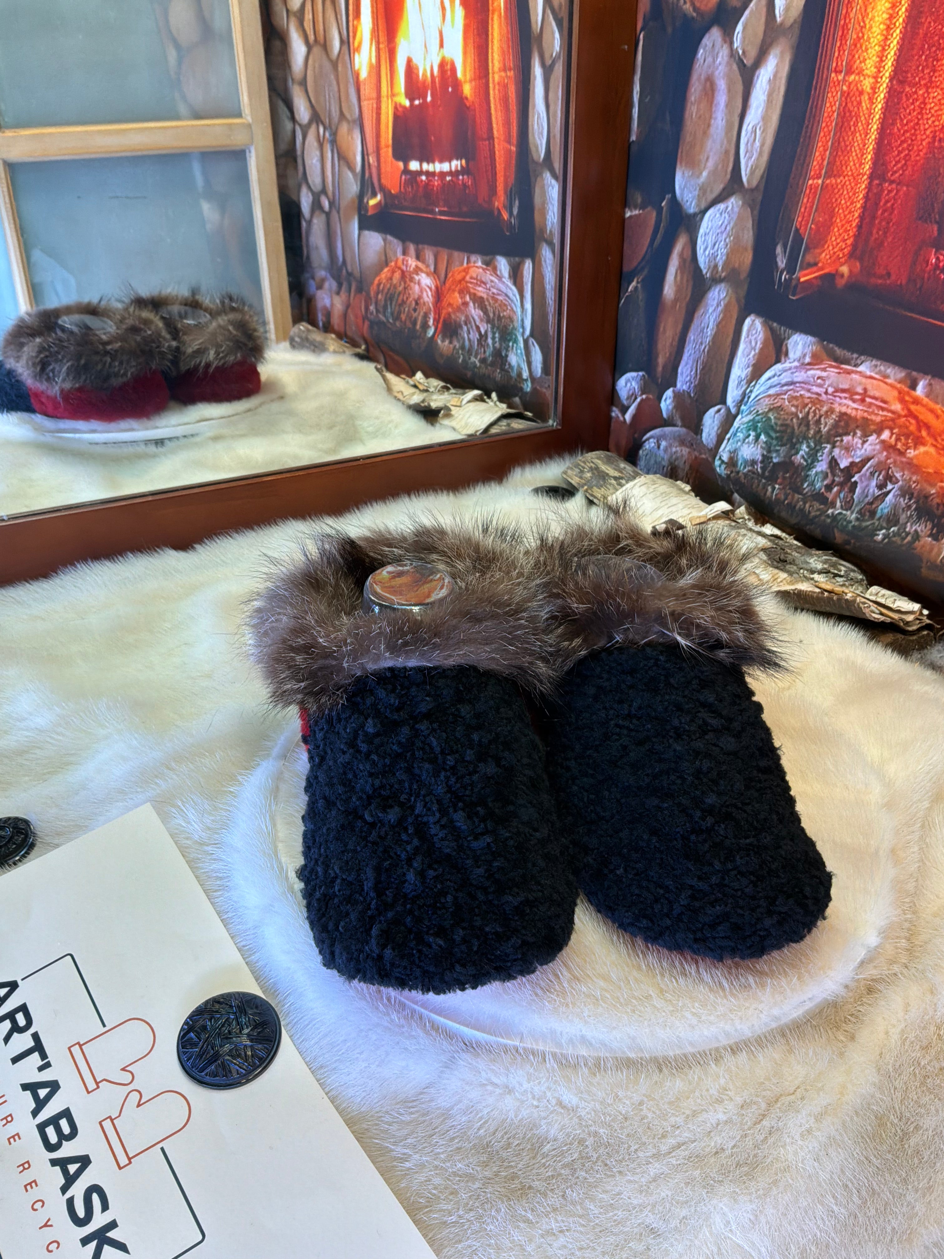Slipper Simone pointure 9 femme – Sherling italien & cuir recyclé, pièce unique faite à la main au Québec
