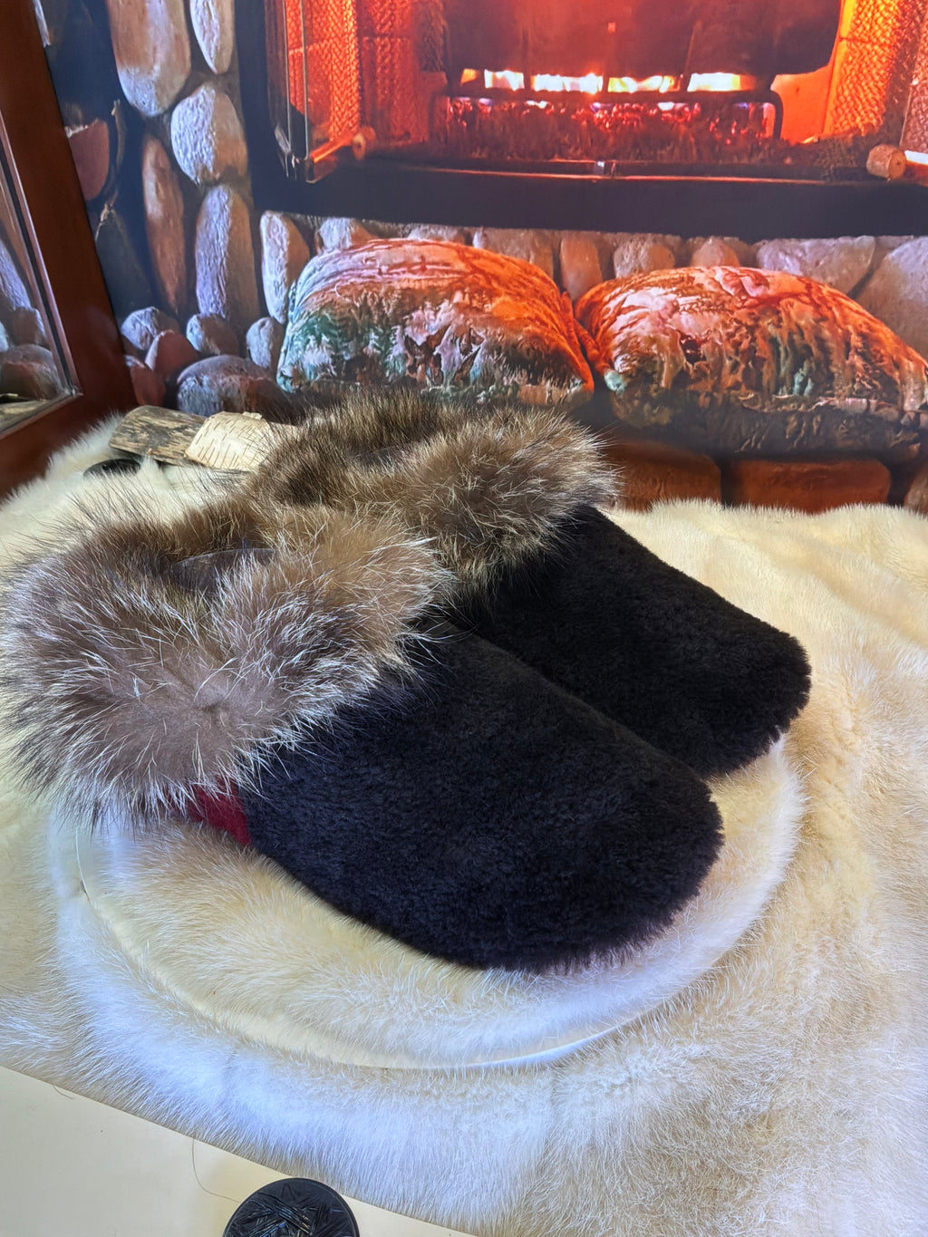 Slipper Jeanette pointure 9 femme – Sherling italien & cuir recyclé, pièce unique faite à la main au Québec