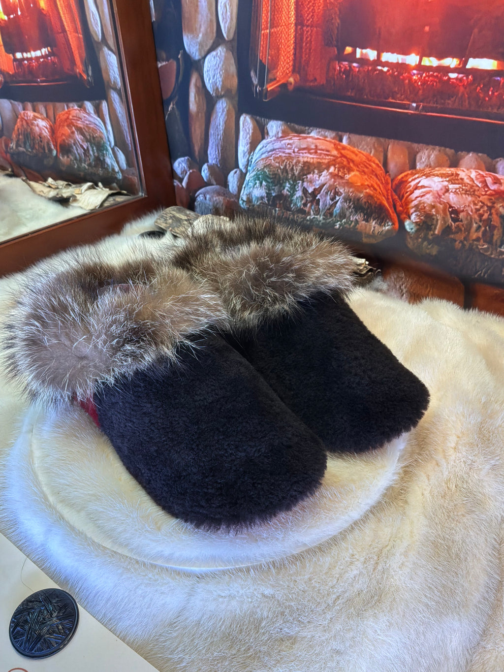 Slipper Jeanette pointure 9 femme – Sherling italien & cuir recyclé, pièce unique faite à la main au Québec