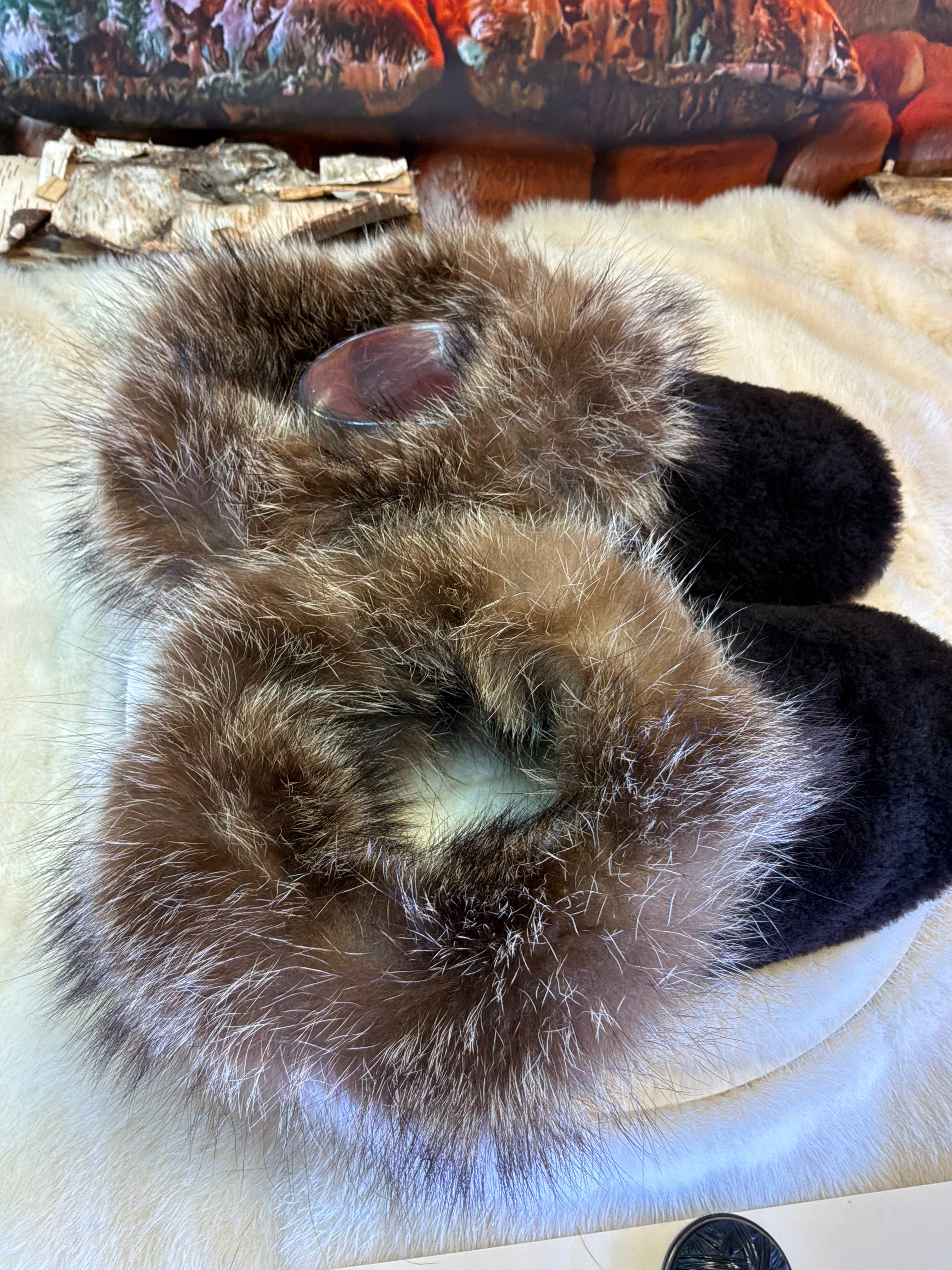 Slipper Jeanette pointure 9 femme – Sherling italien & cuir recyclé, pièce unique faite à la main au Québec