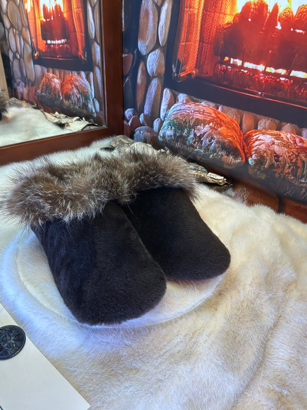 Slipper Sylvestre pointure 9 femme – Sherling italien & cuir recyclé, pièce unique faite à la main au Québec