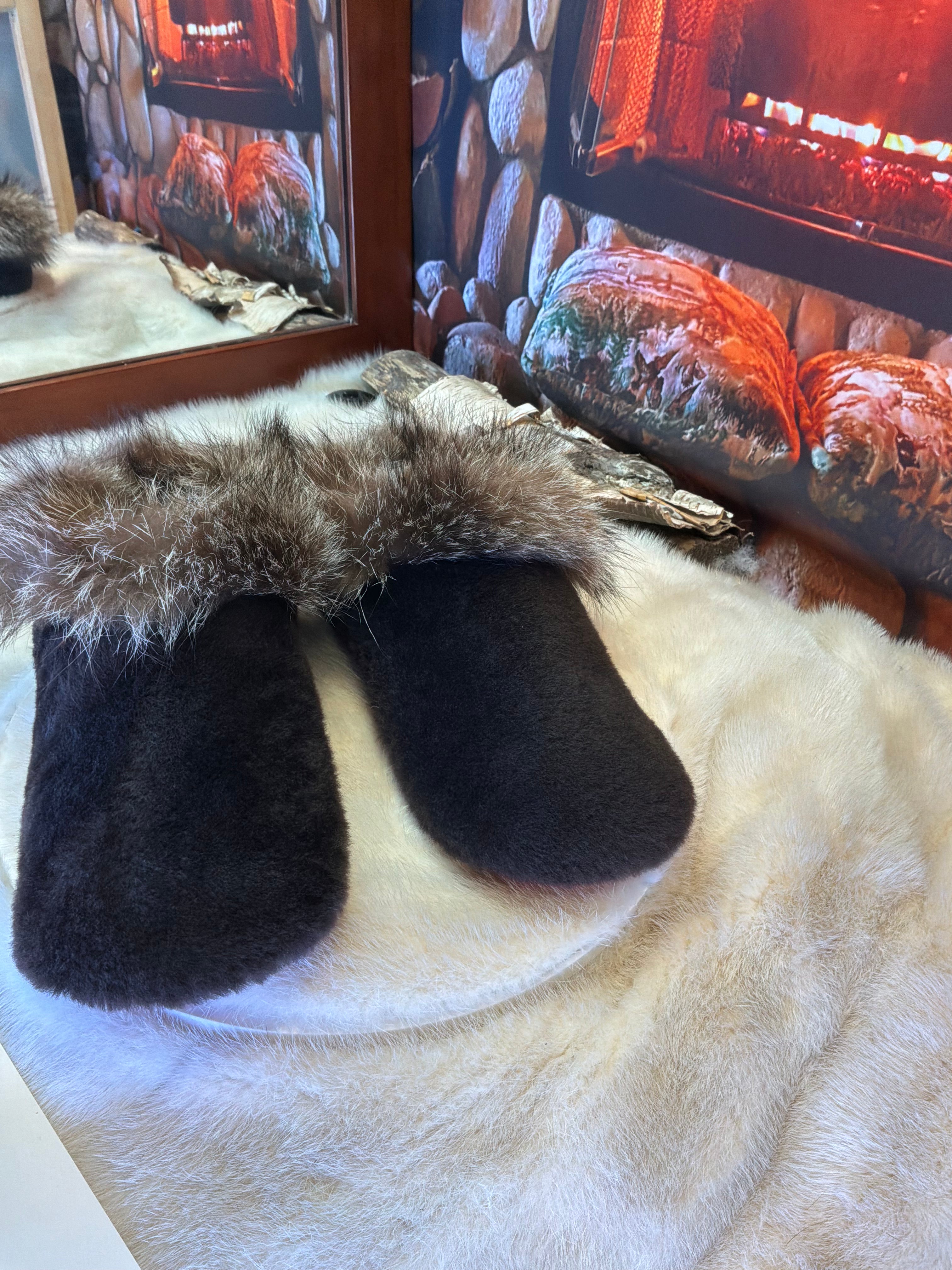Slipper Sylvestre pointure 9 femme – Sherling italien & cuir recyclé, pièce unique faite à la main au Québec