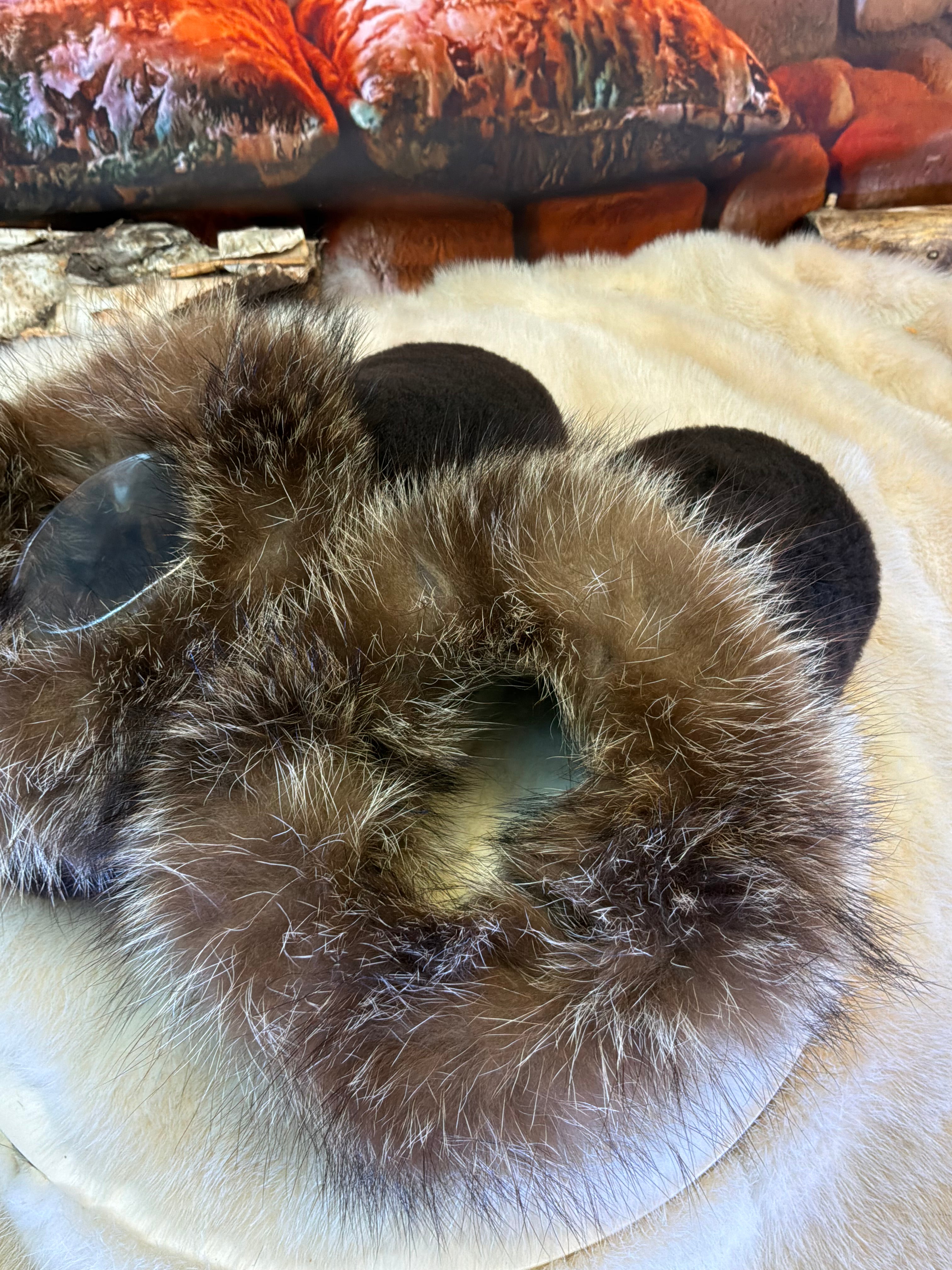 Slipper Sylvestre pointure 9 femme – Sherling italien & cuir recyclé, pièce unique faite à la main au Québec