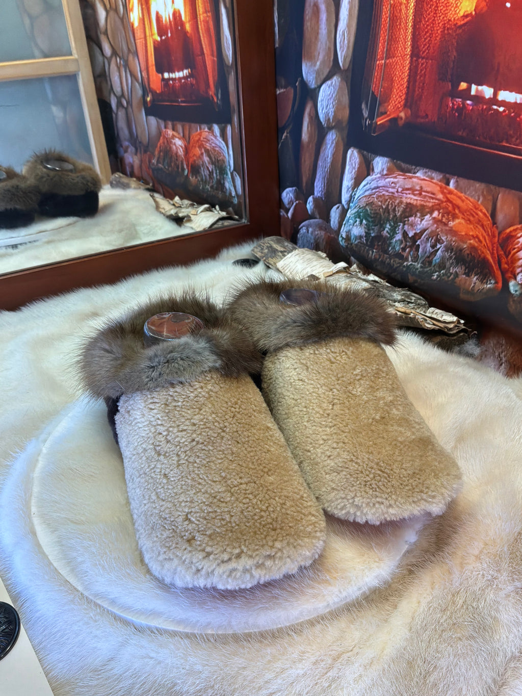 Slipper Suzette pointure 9 femme – Sherling italien & cuir recyclé, pièce unique faite à la main au Québec