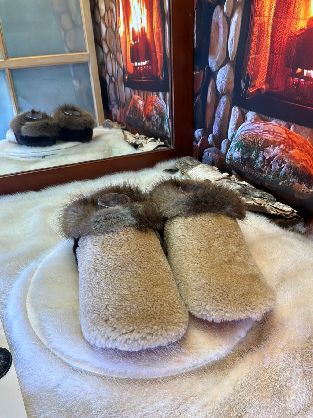 Slipper Suzette pointure 9 femme – Sherling italien & cuir recyclé, pièce unique faite à la main au Québec