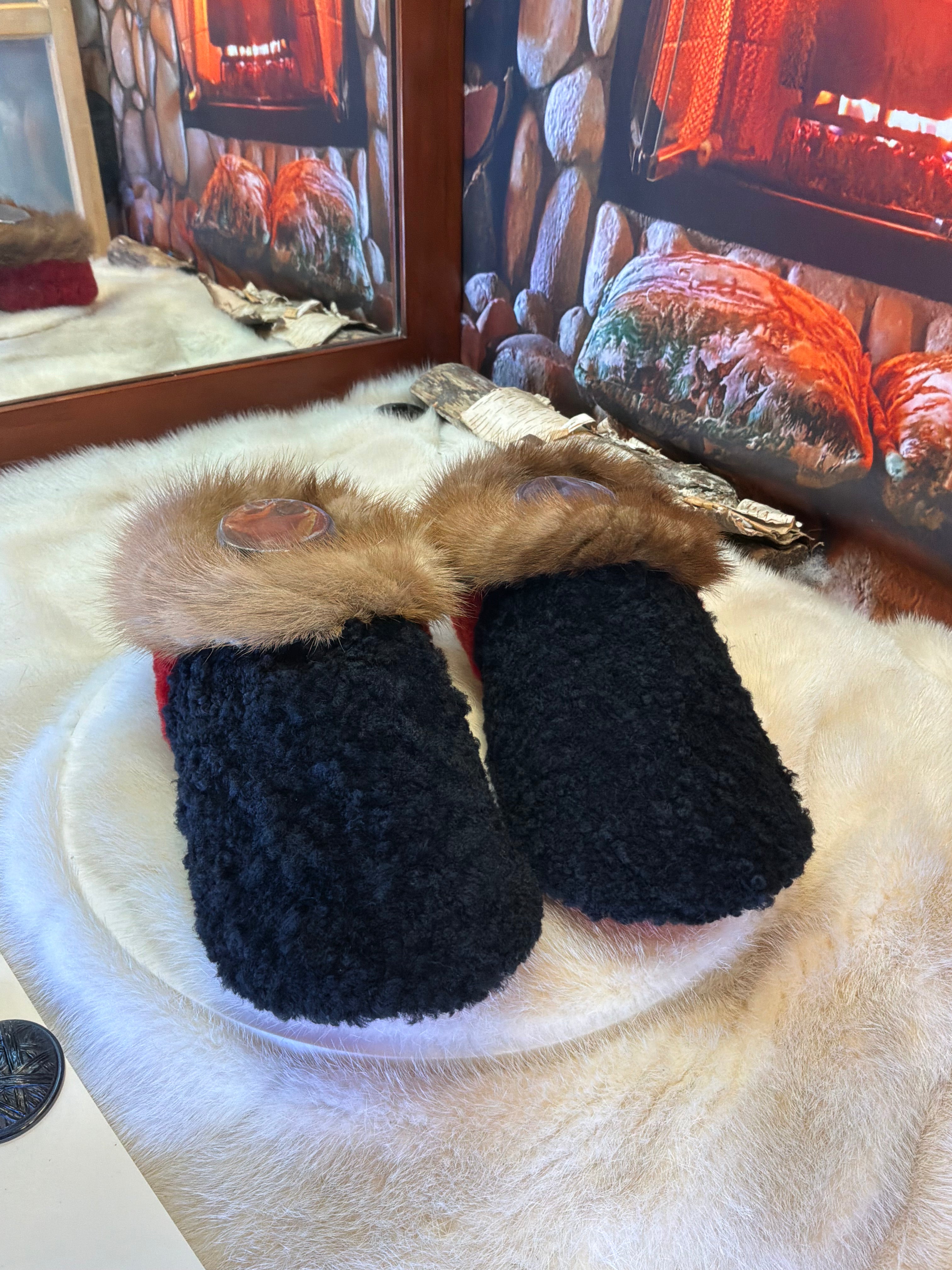 Slipper Lina pointure 9 femme – Sherling italien & cuir recyclé, pièce unique faite à la main au Québec