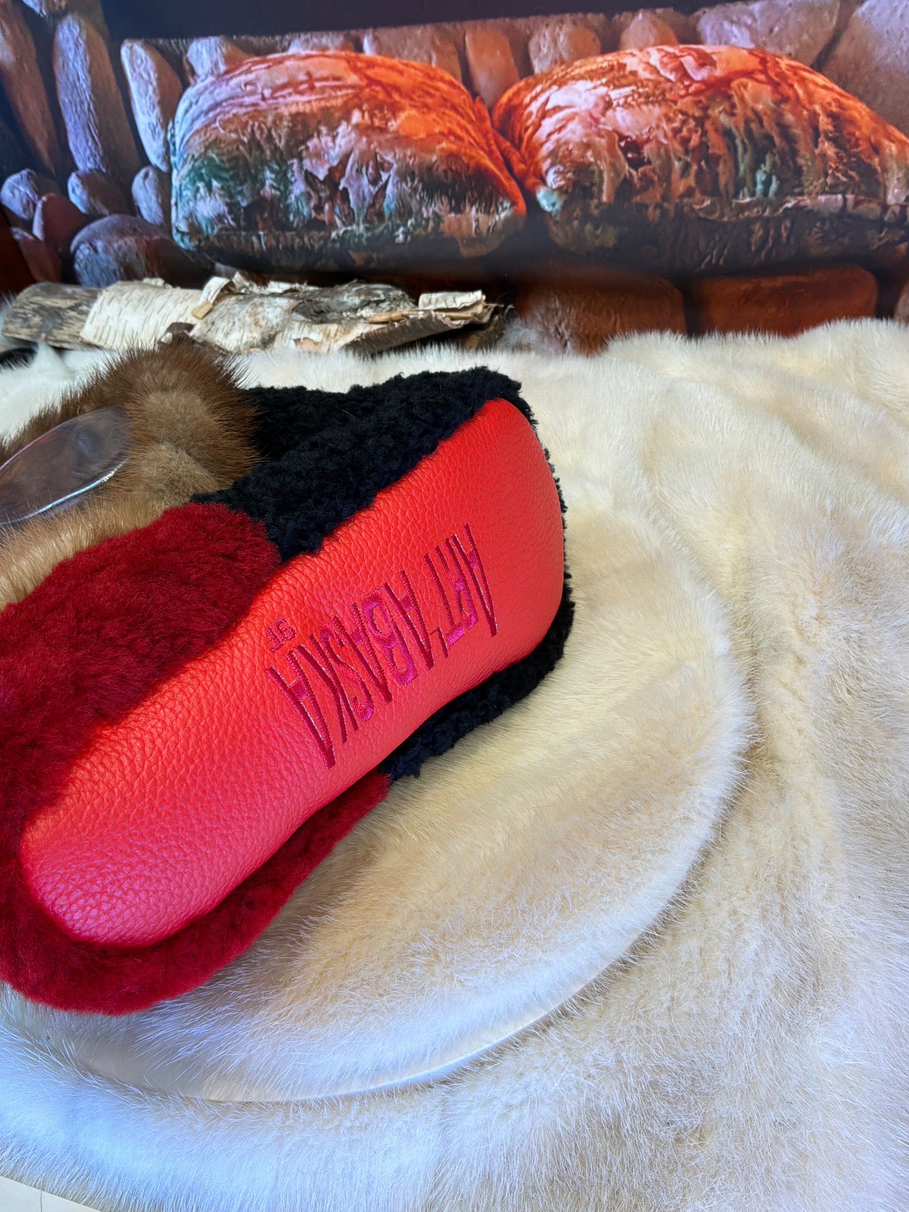 Slipper Lina pointure 9 femme – Sherling italien & cuir recyclé, pièce unique faite à la main au Québec